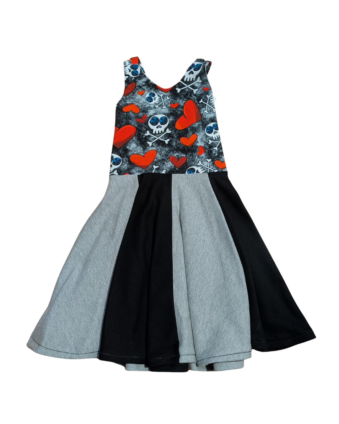 Hearts & Skulls Size 4