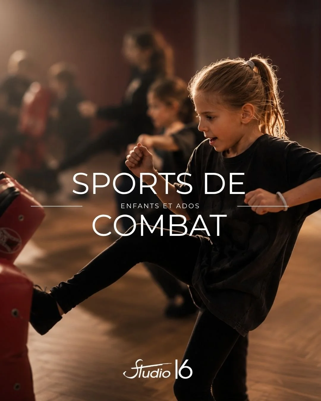 APPRENDRE &Agrave; SE D&Eacute;PASSER EN TOUTE CONFIANCE
Au Studio 16, la boxe et le Krav Maga sont bien plus que des disciplines sportives.
Ce sont des &eacute;coles de vie o&ugrave; les enfants d&eacute;veloppent la confiance en eux, le respect des