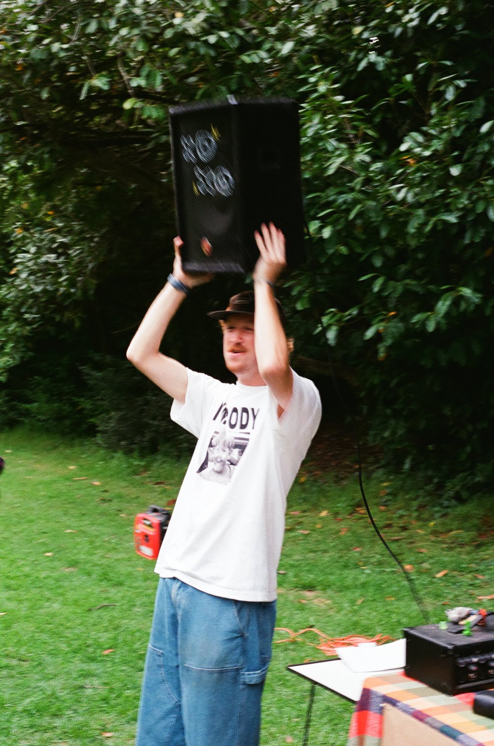 103.jpg