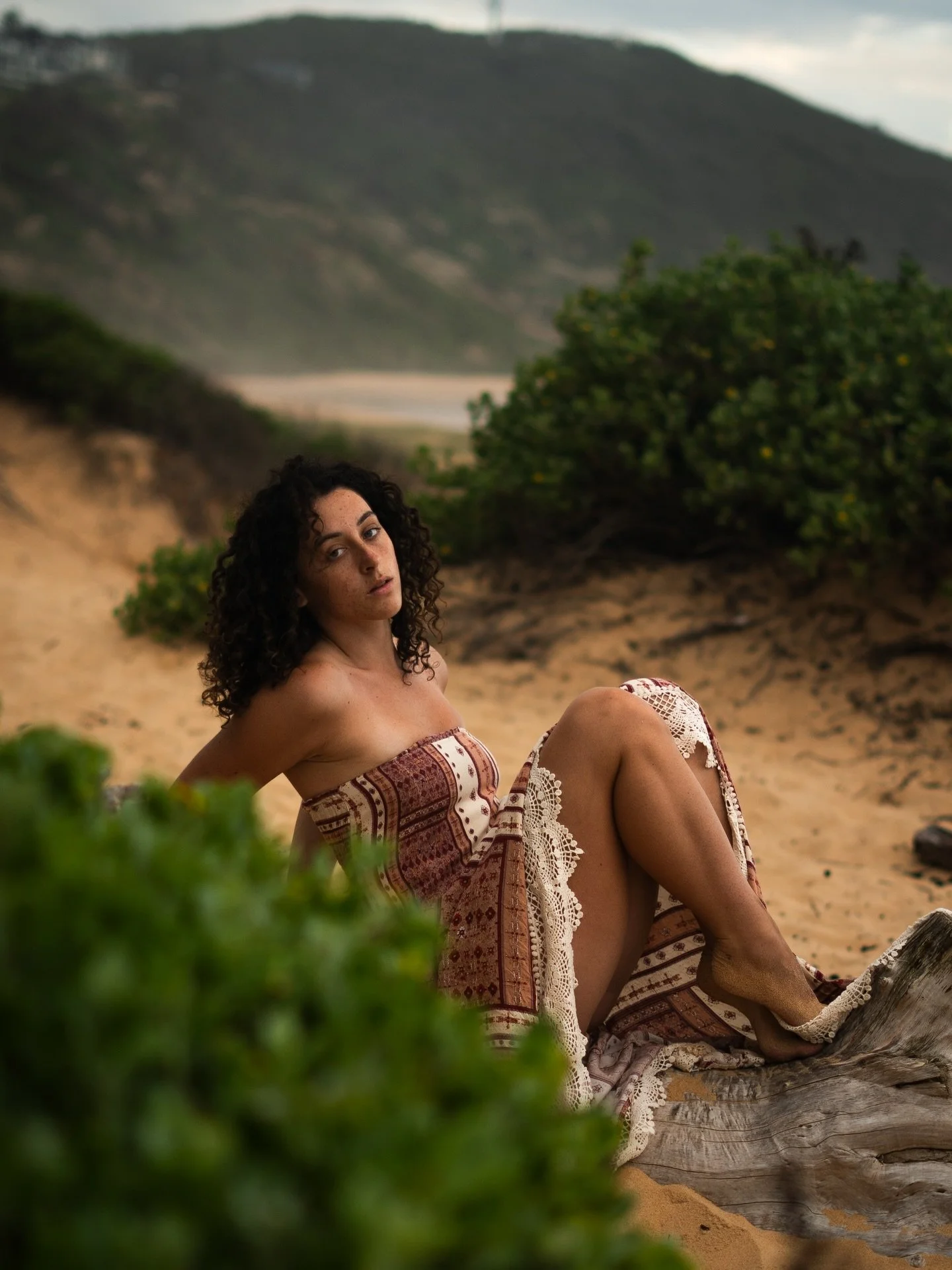 capturing @_levicameron 🏖️🐚

many laughs &amp; blooper shots later, we got the shots and just as we made it back into the car it started raining; talk about perfect timing 😸

#beachportraits #beachphotography #modelling #modelphotoshoot #photograp