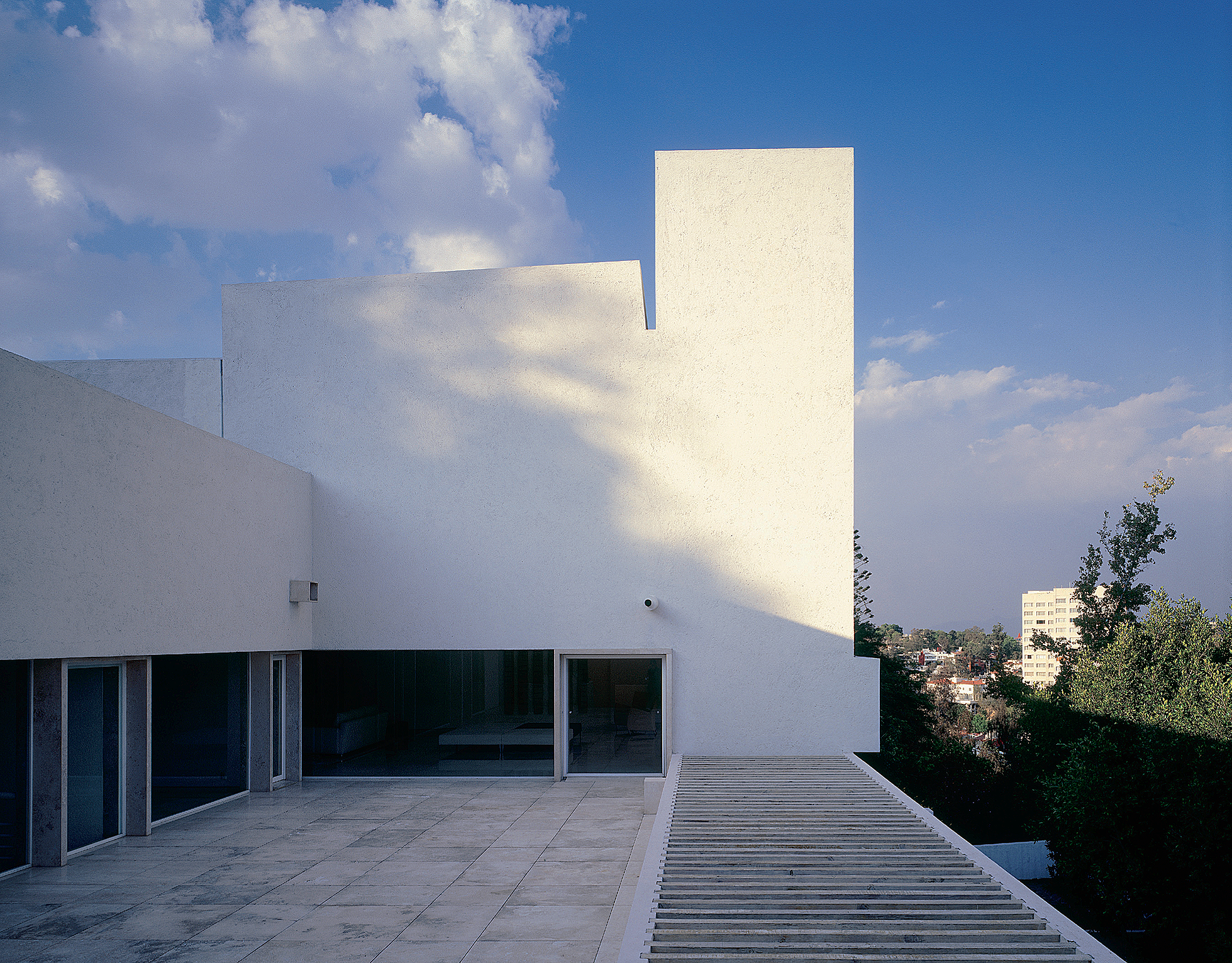 Architecture designed for the human experience. Espacio Tita focuses on the harmony between form and function, creating a rational yet emotional living environment by Miguel Angel Aragonés.