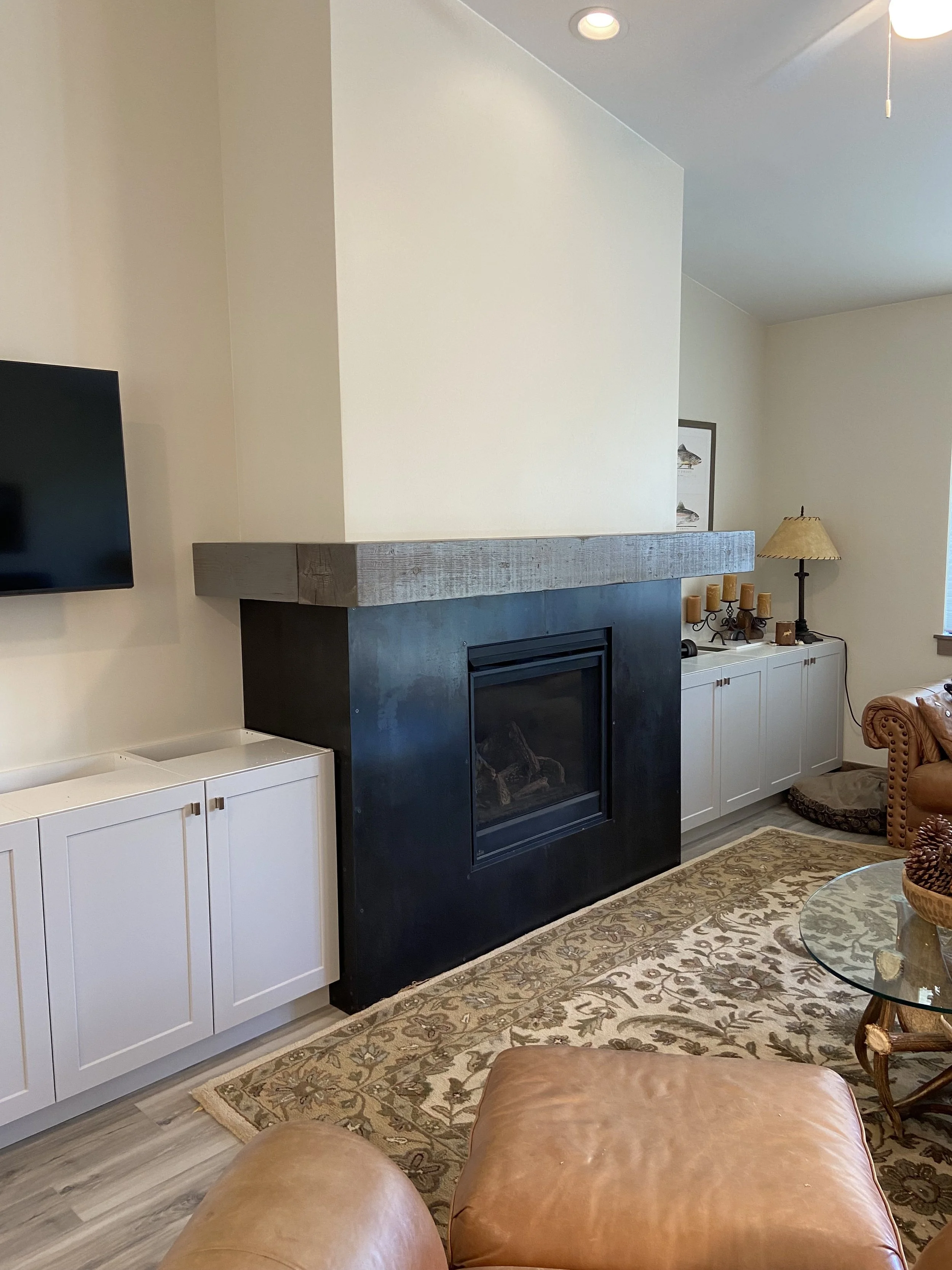 Spacious custom living area with natural light and high-end finishes — luxury barndominium construction in Silver Star, Montana.