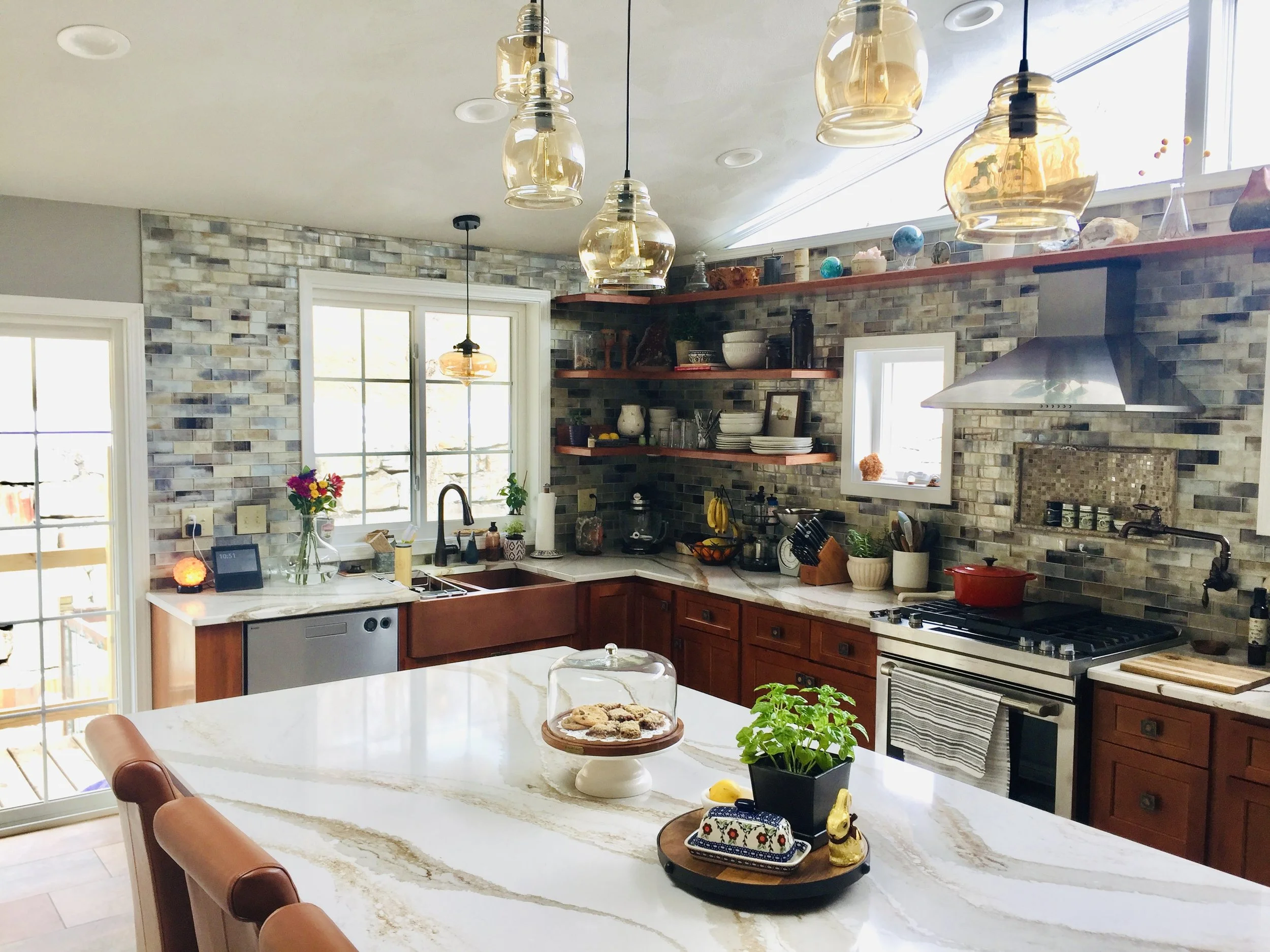 Full Remodel in Expanded Space /
Design: Kate Patchett /
Photo Credit: Kate Patchett