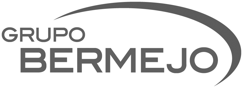 Logotipo en tonos grises con letras que dicen 'Grupo Bermejo' y formas curvas decorativas.