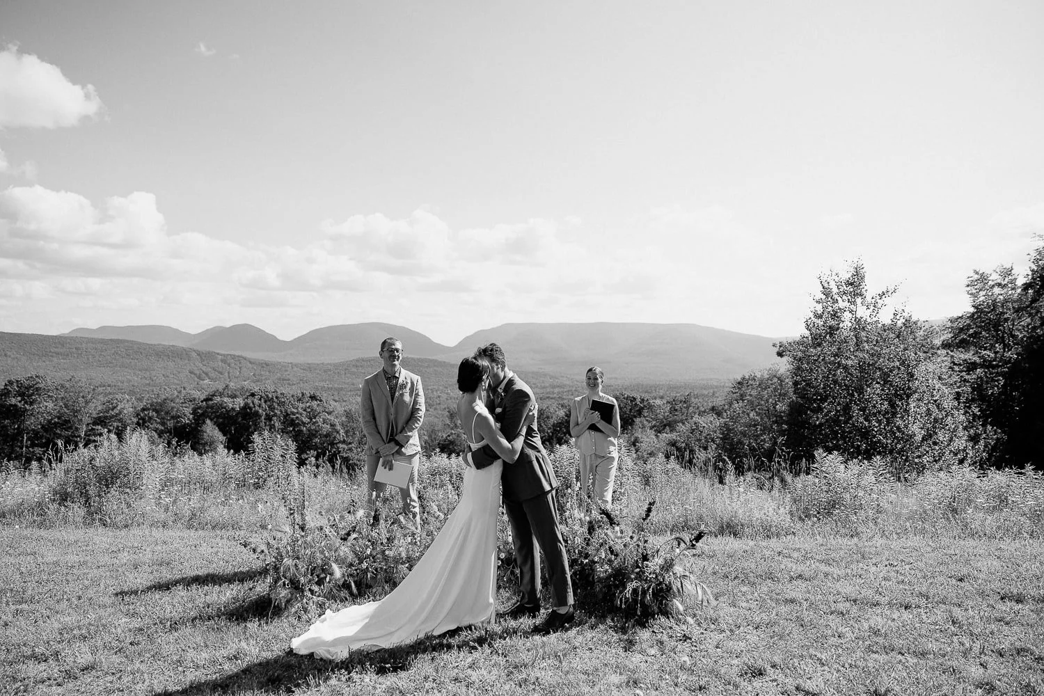 wedding-catskills-dearmountaininn-nyc-chloefayollas-037.jpg
