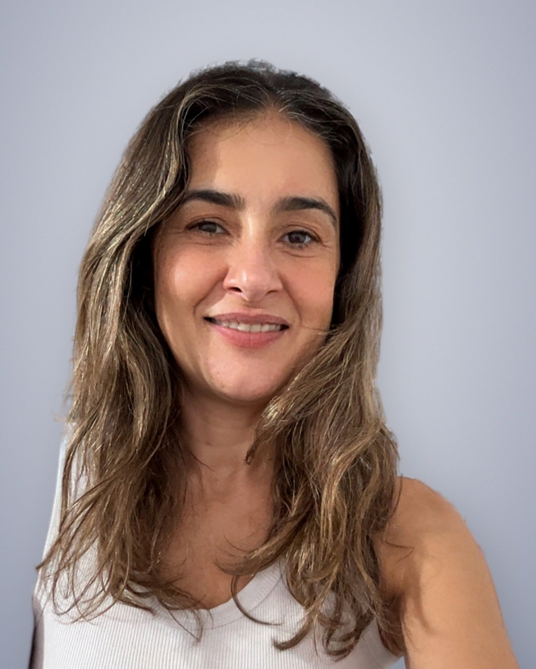 Noelia Broncano, psicóloga online en trauma y apego, en su consulta de Palma de Mallorca