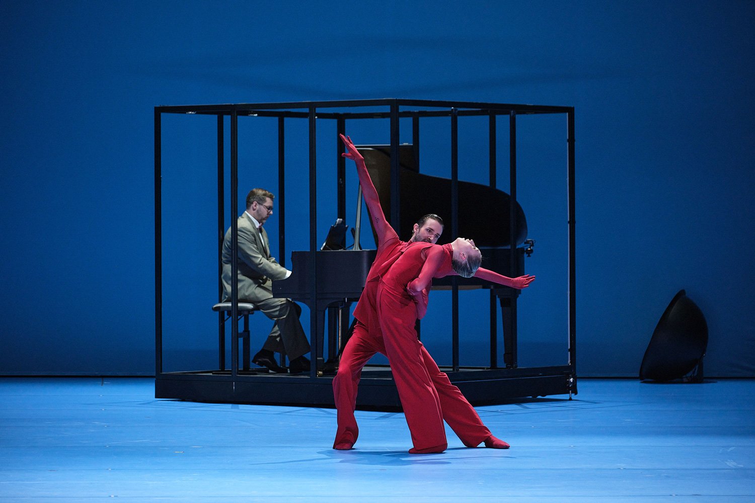 Demis_Volpi_Non_Fiction_Etudes_04_low.jpg
