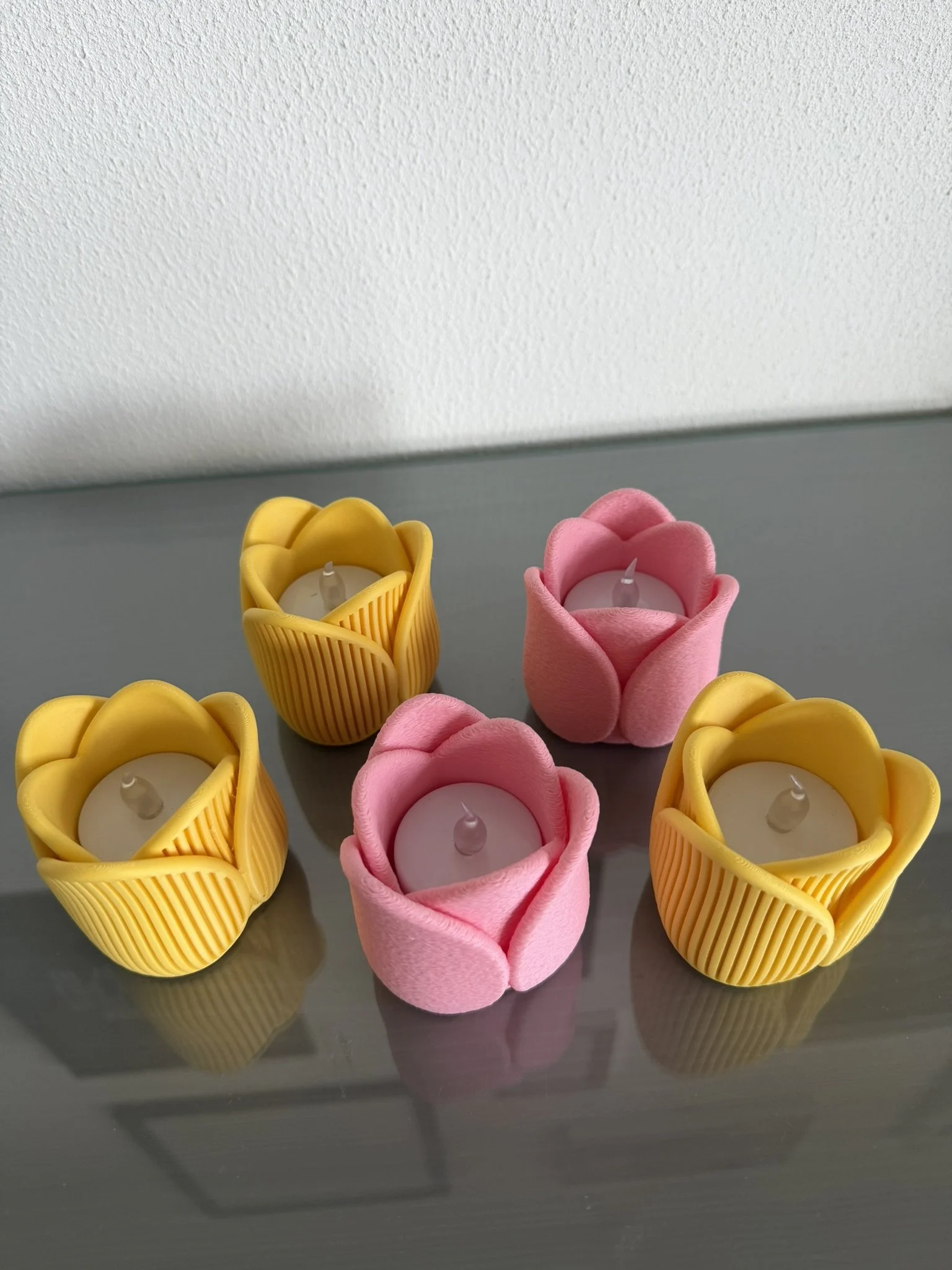 3D-gedruckter Tulpen LED Teelichthalter