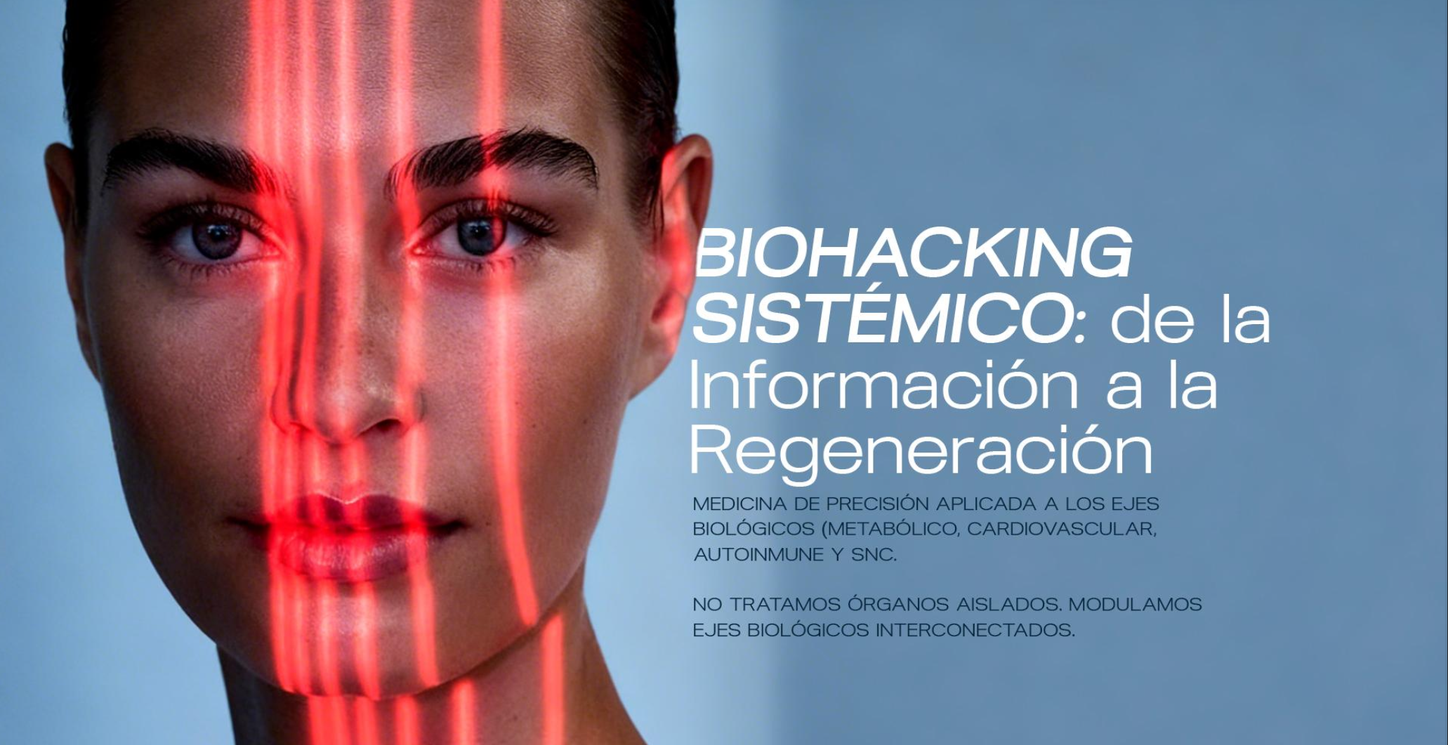 Una imagen con un rostro femenino, con líneas rojas iluminadas que atraviesan el rostro en la línea central. Hace referencia a la técnica de biohacking sistémico y la medicina de precisión aplicada a los ejes biológicos.