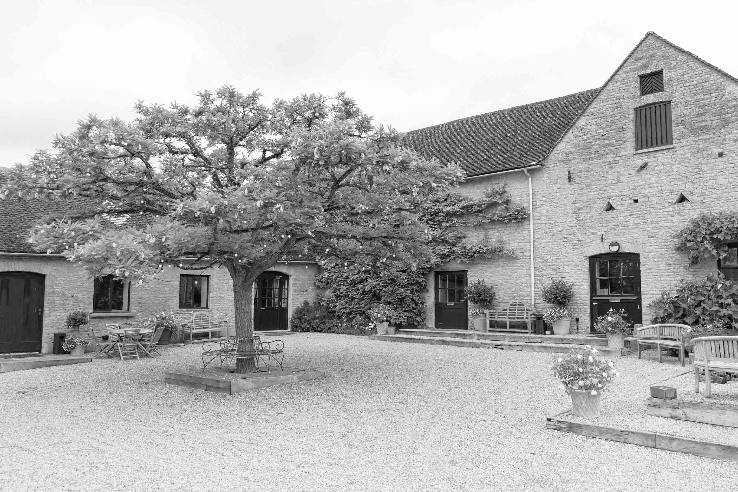 Merriscourt Wedding Photography by The Wedding Content Creator Oxford - 24hr delivery