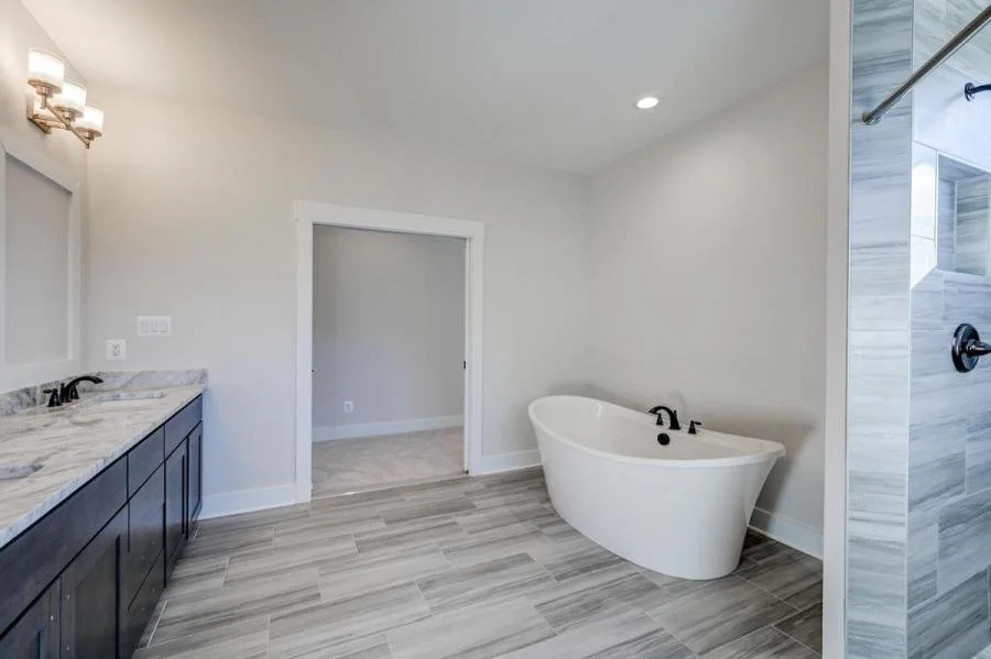 11810-Meylston-Drive-large-036-029-Bathroom-1500x999-72dpi.jpg