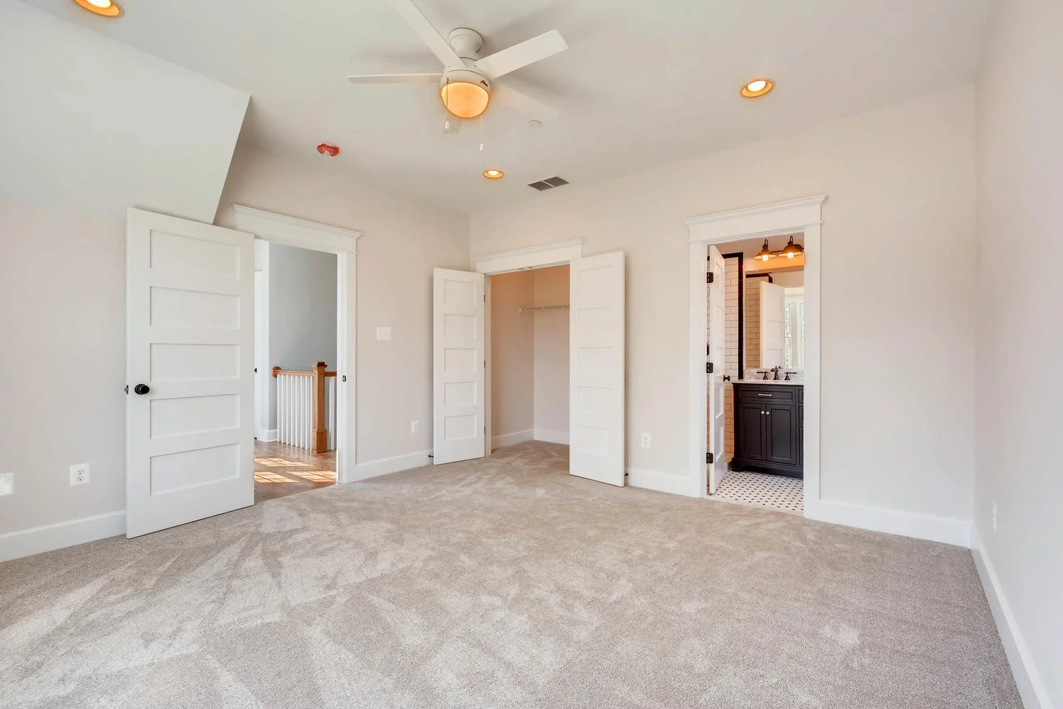 120A Midhurst Road Baltimore-large-027-34-2nd Floor Bedroom-1500x1000-72dpi.jpg