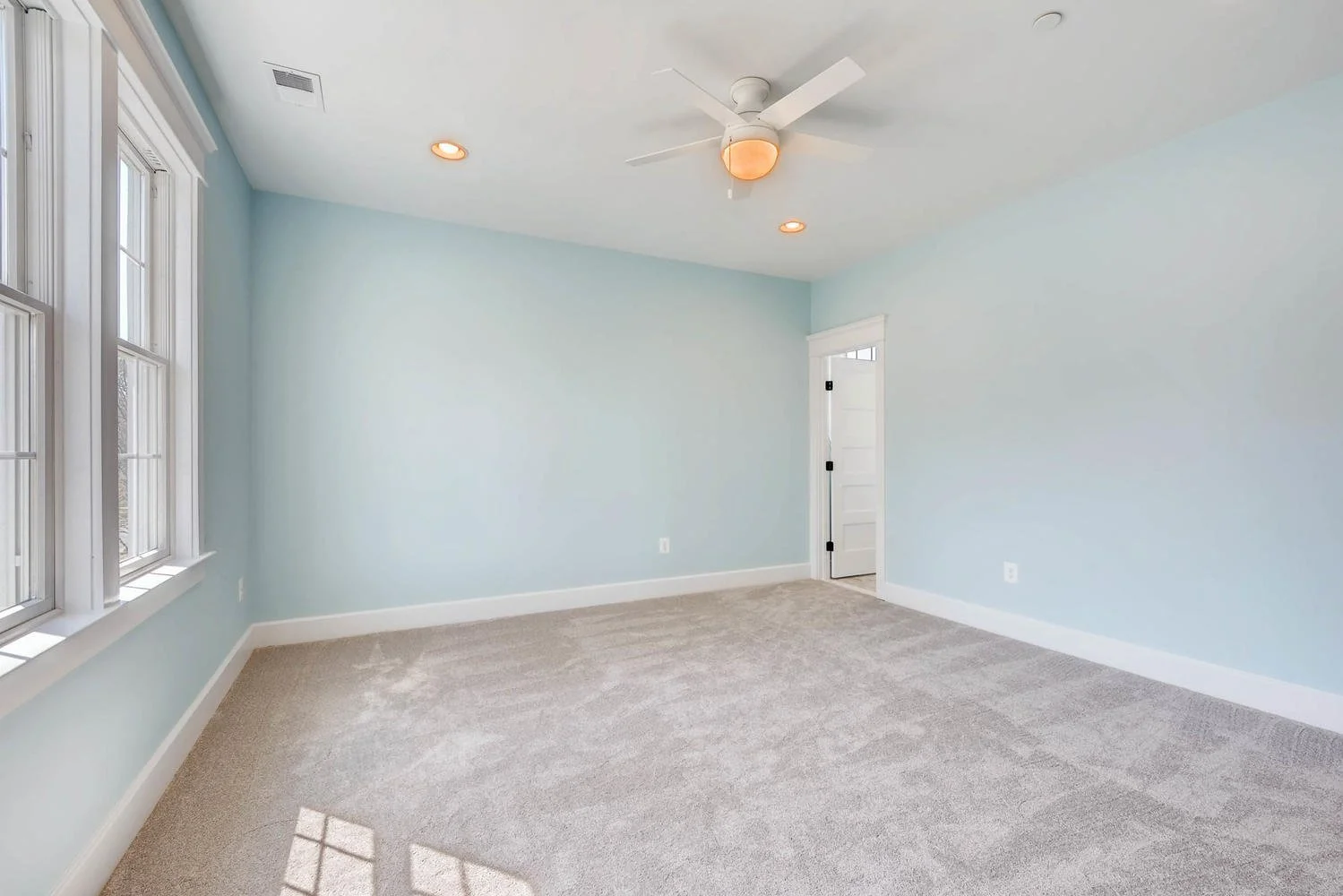 120A Midhurst Road Baltimore-large-029-22-2nd Floor Bedroom-1500x1000-72dpi.jpg