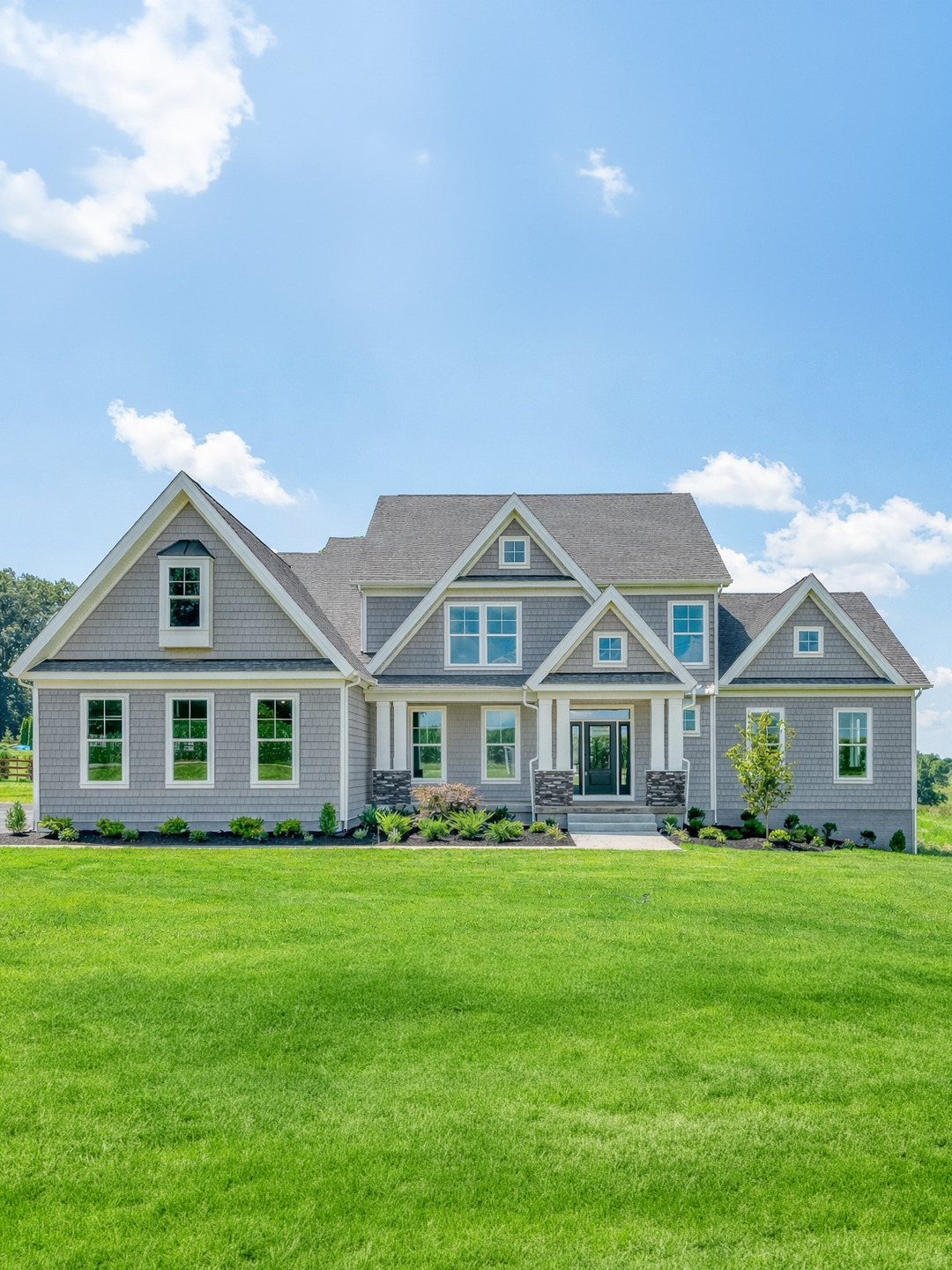 Oakland - Exterior (Edited)new.png