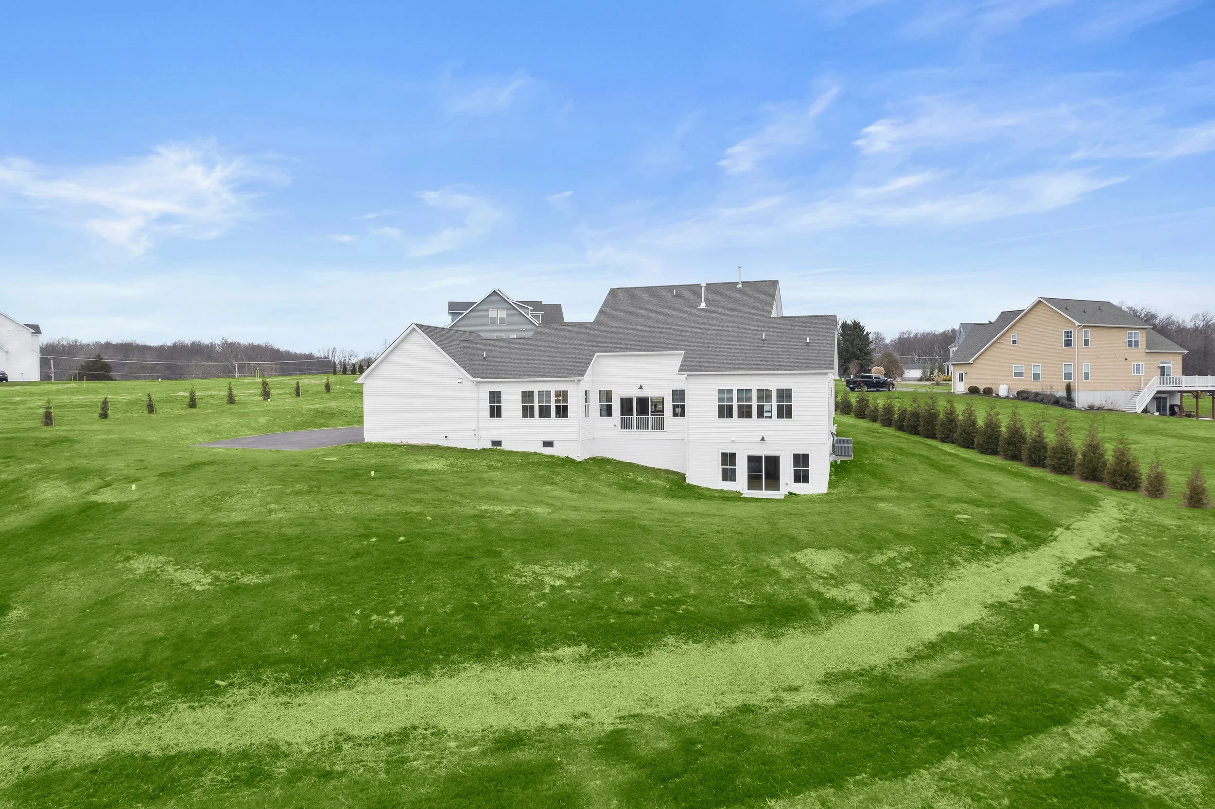 46-Rear Yard.jpg