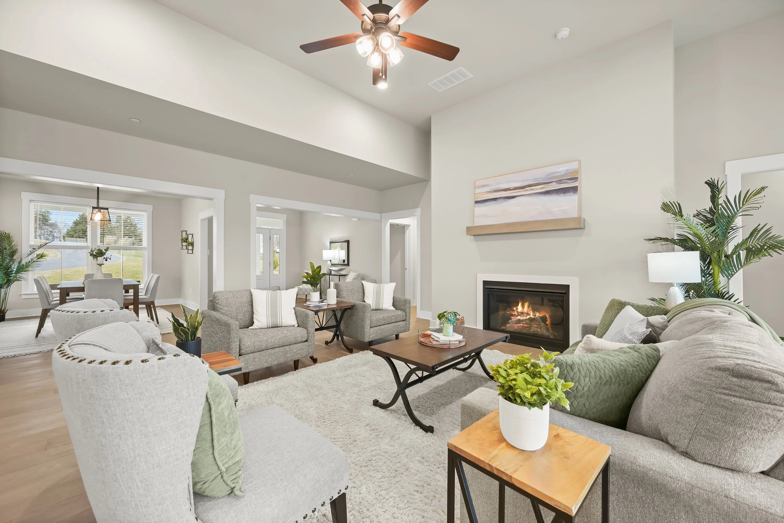 13-Living Room.jpg