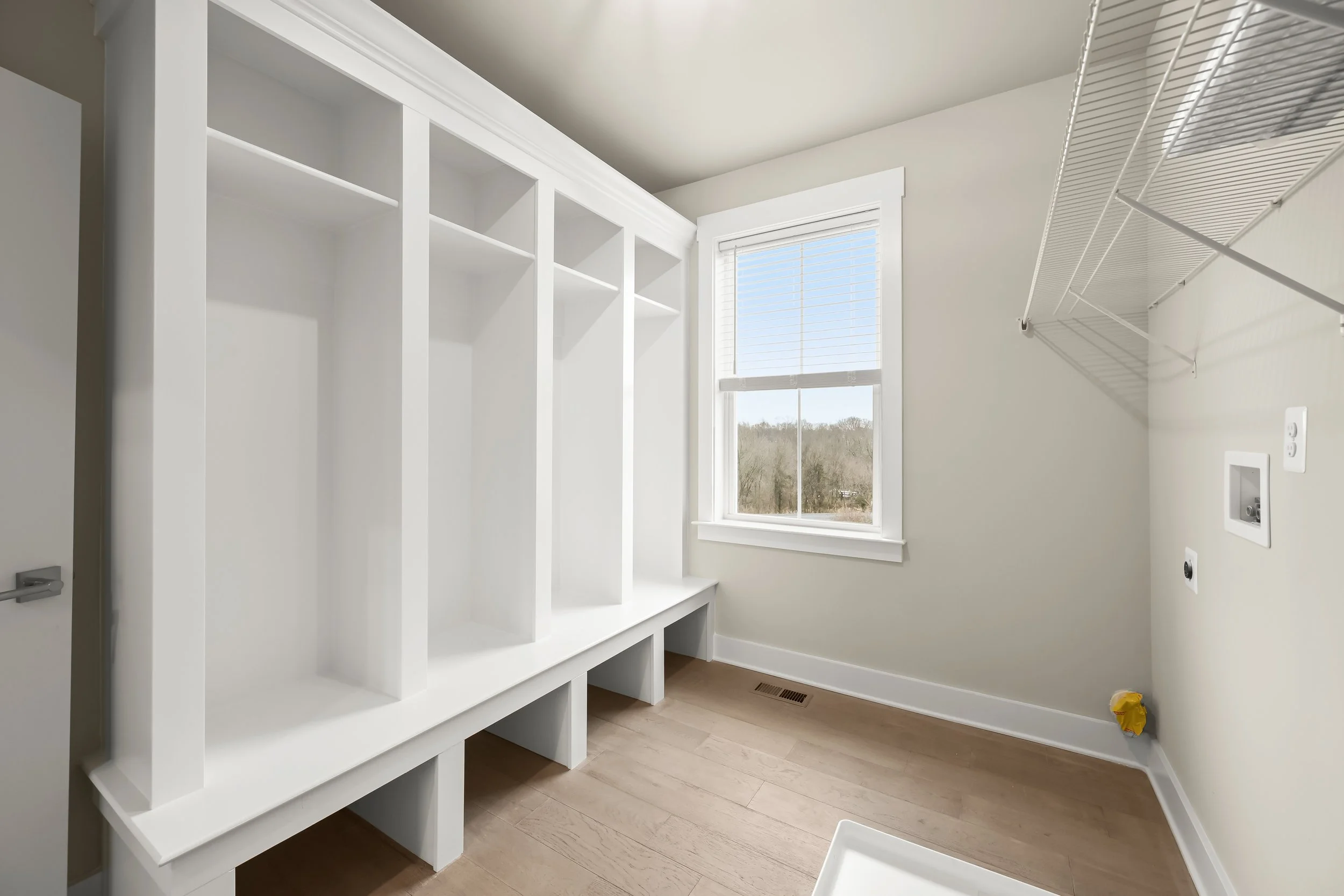 35-Laundry Room.jpg