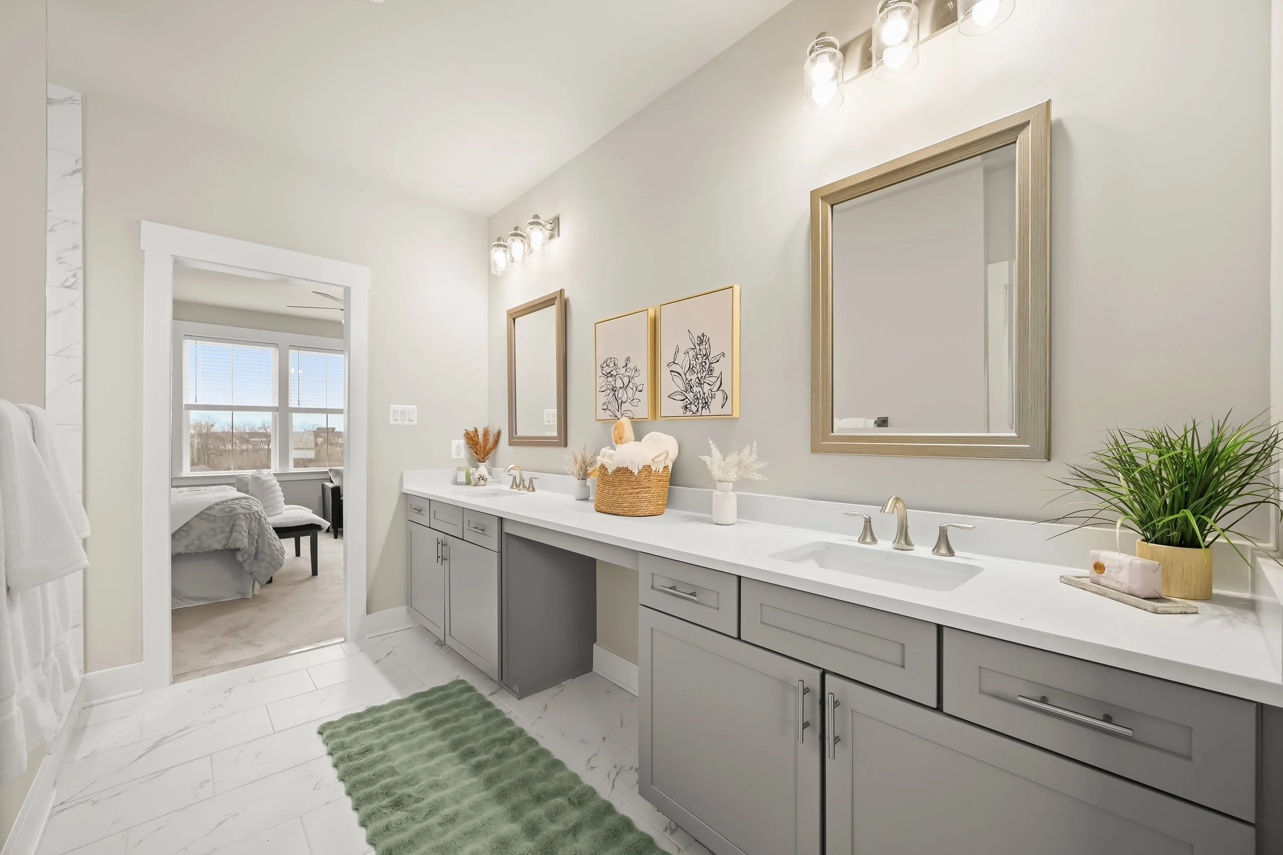 29-Primary Ensuite Bathroom.jpg