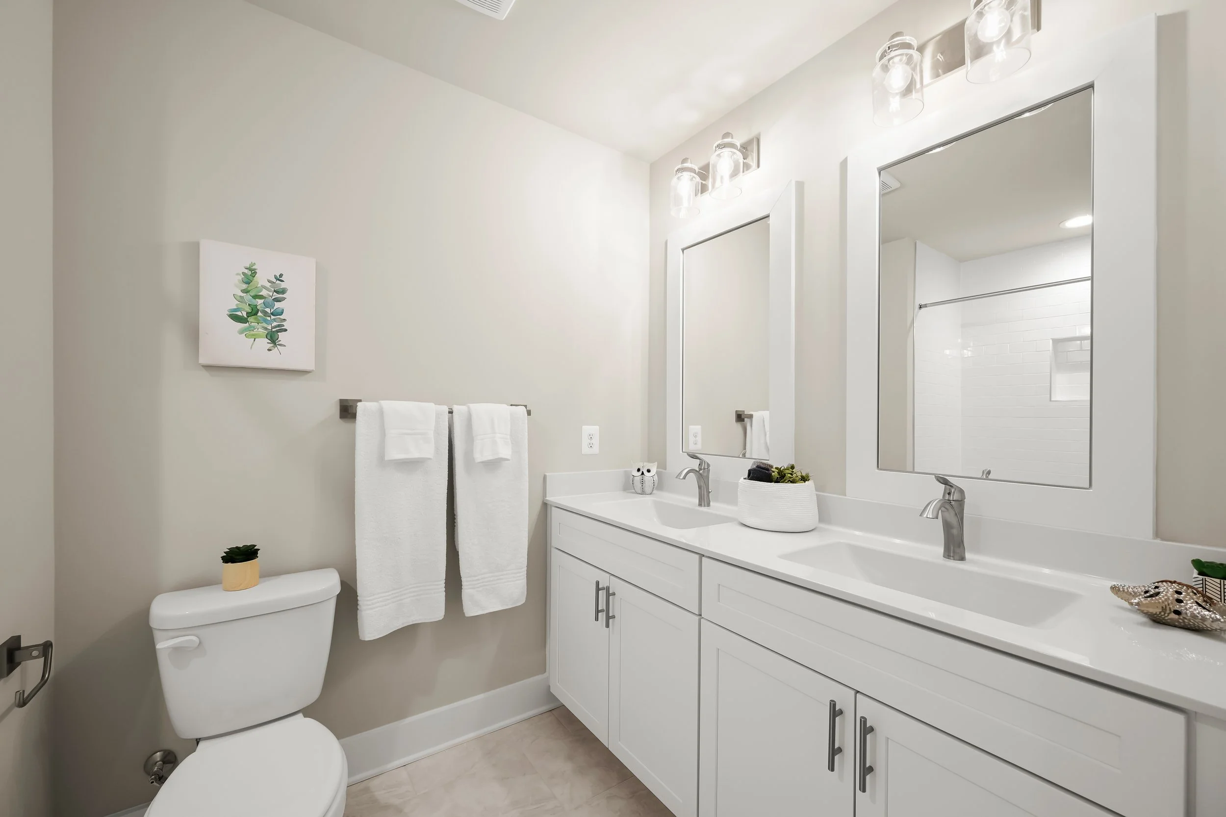39-Third Full Bathroom.jpg