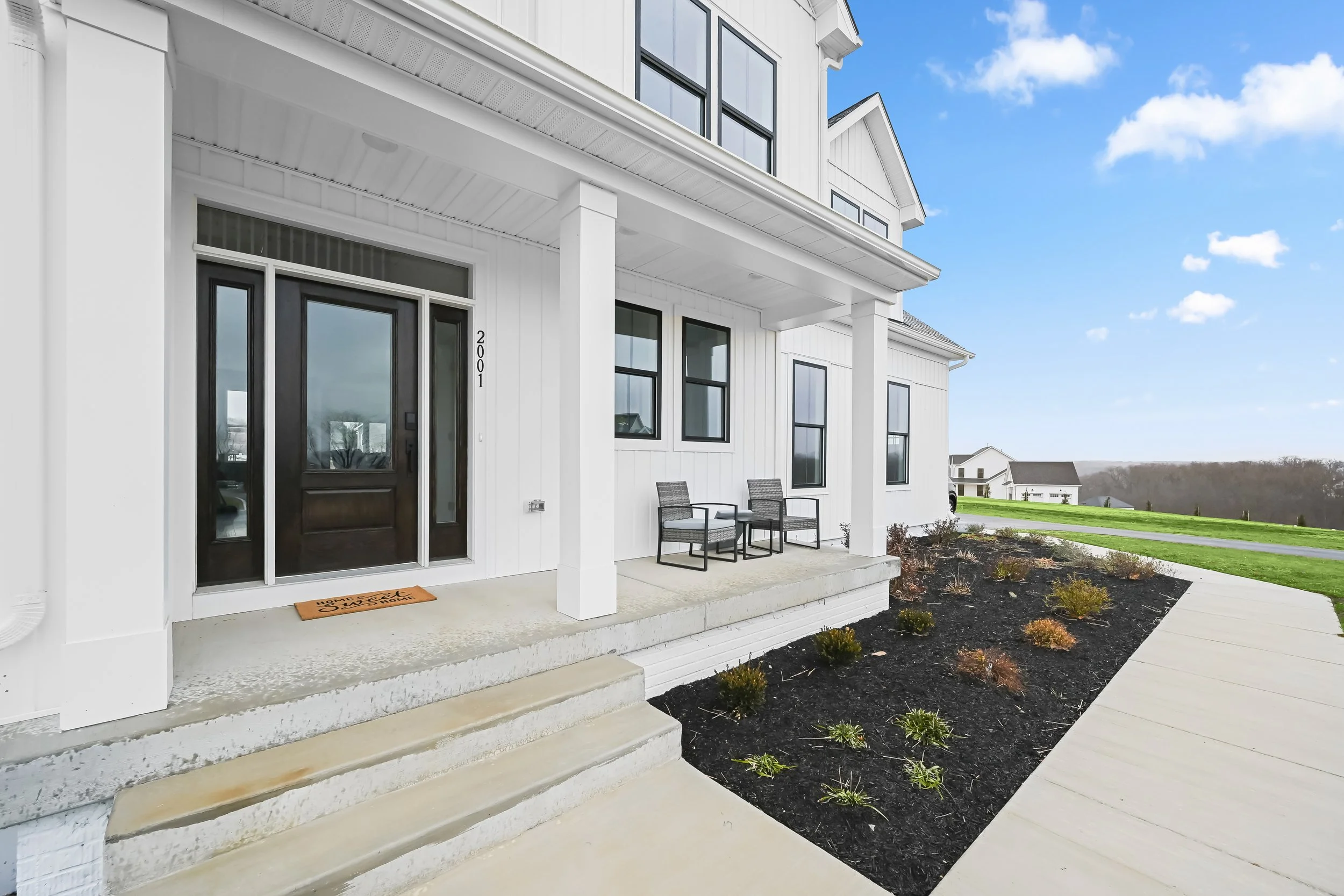03-Front Porch.jpg
