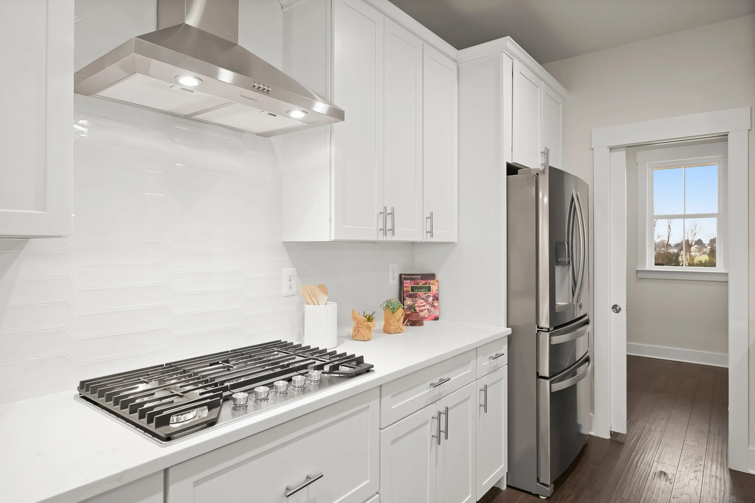 15-Kitchen.jpg