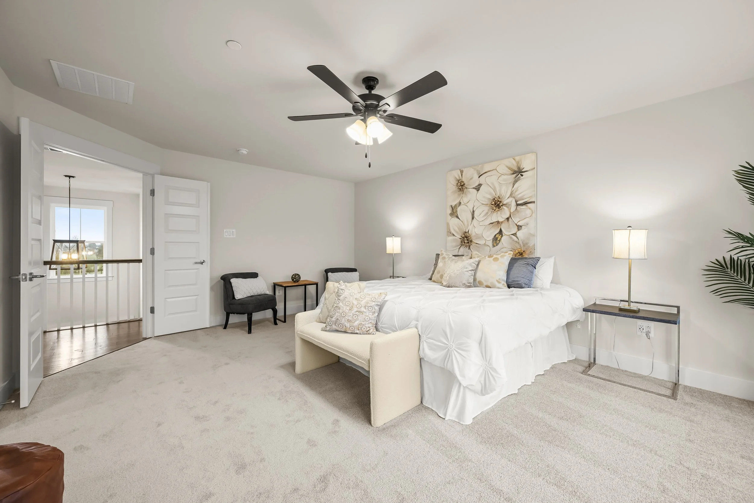 28-Primary Bedroom Suite.jpg