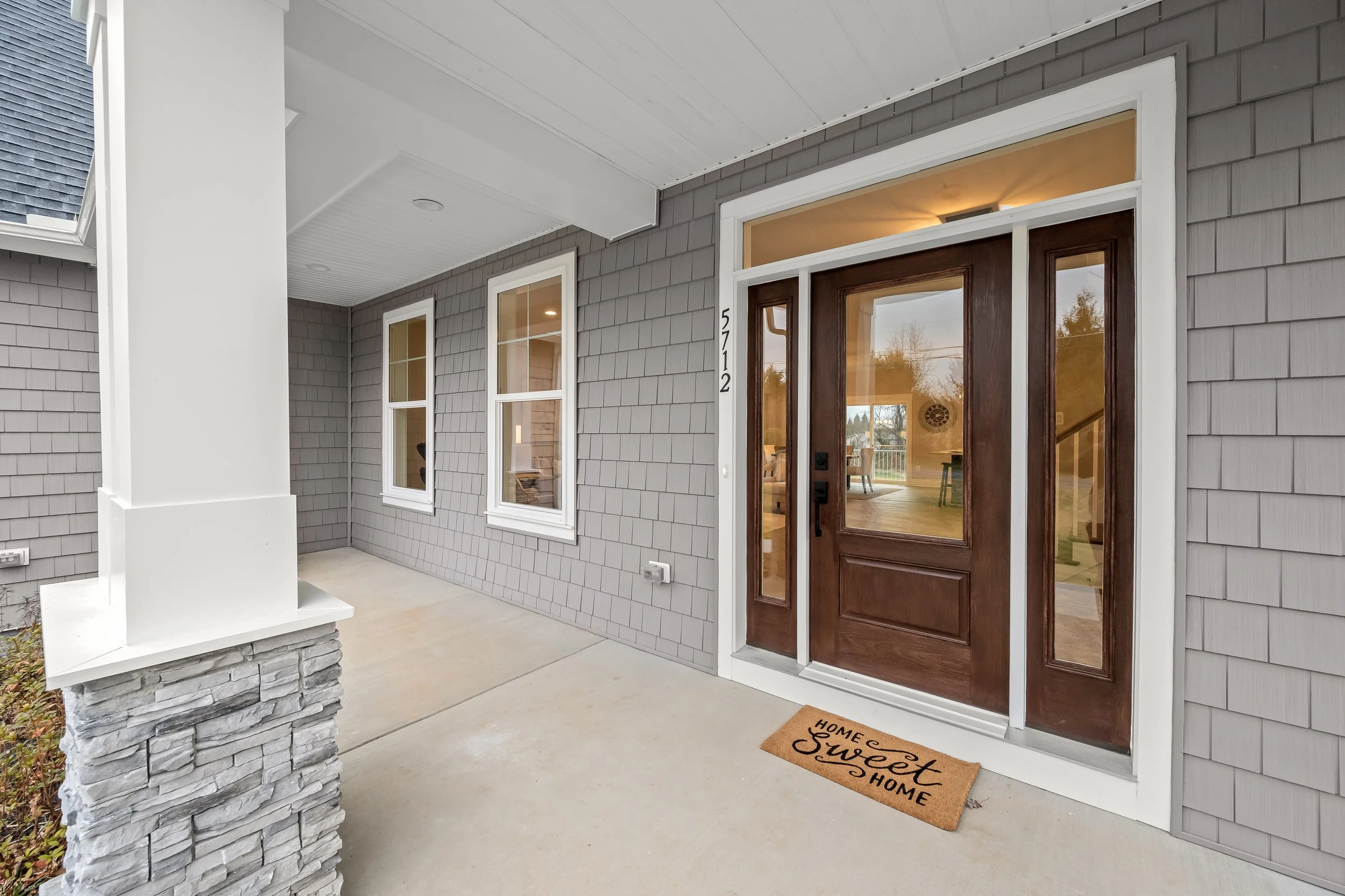 03-Front Porch.jpg