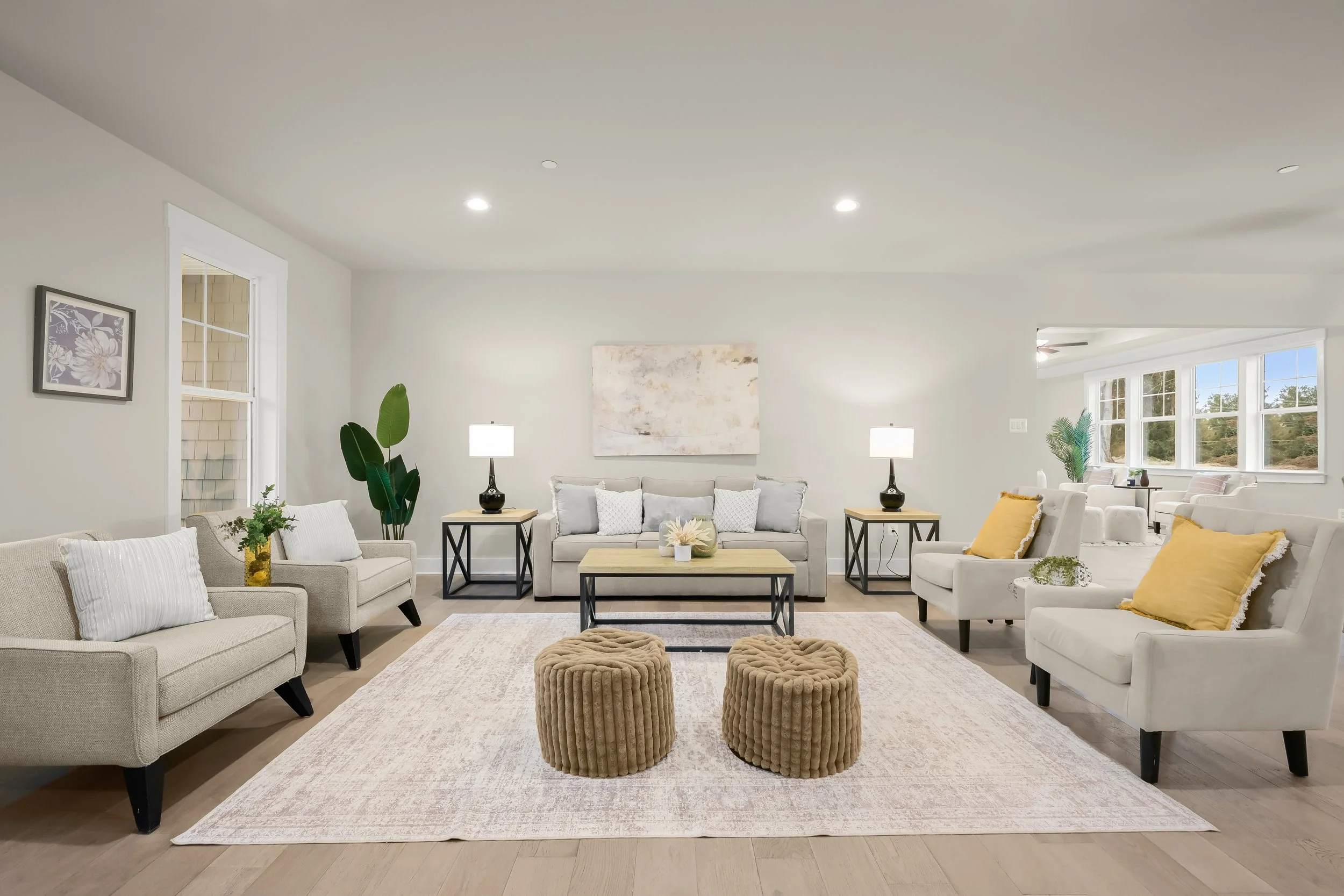 08-Living Room.jpg