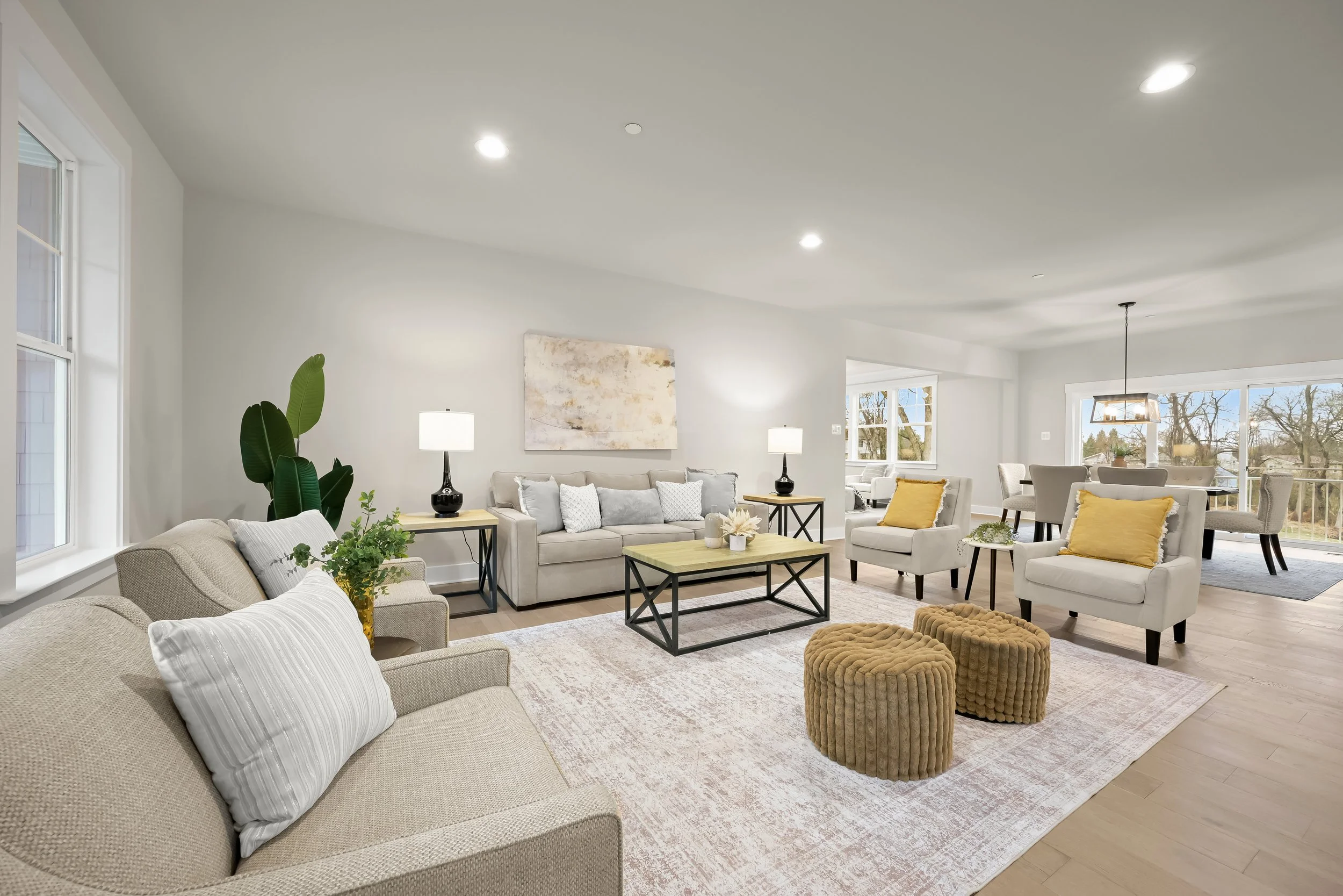 09-Living Room.jpg