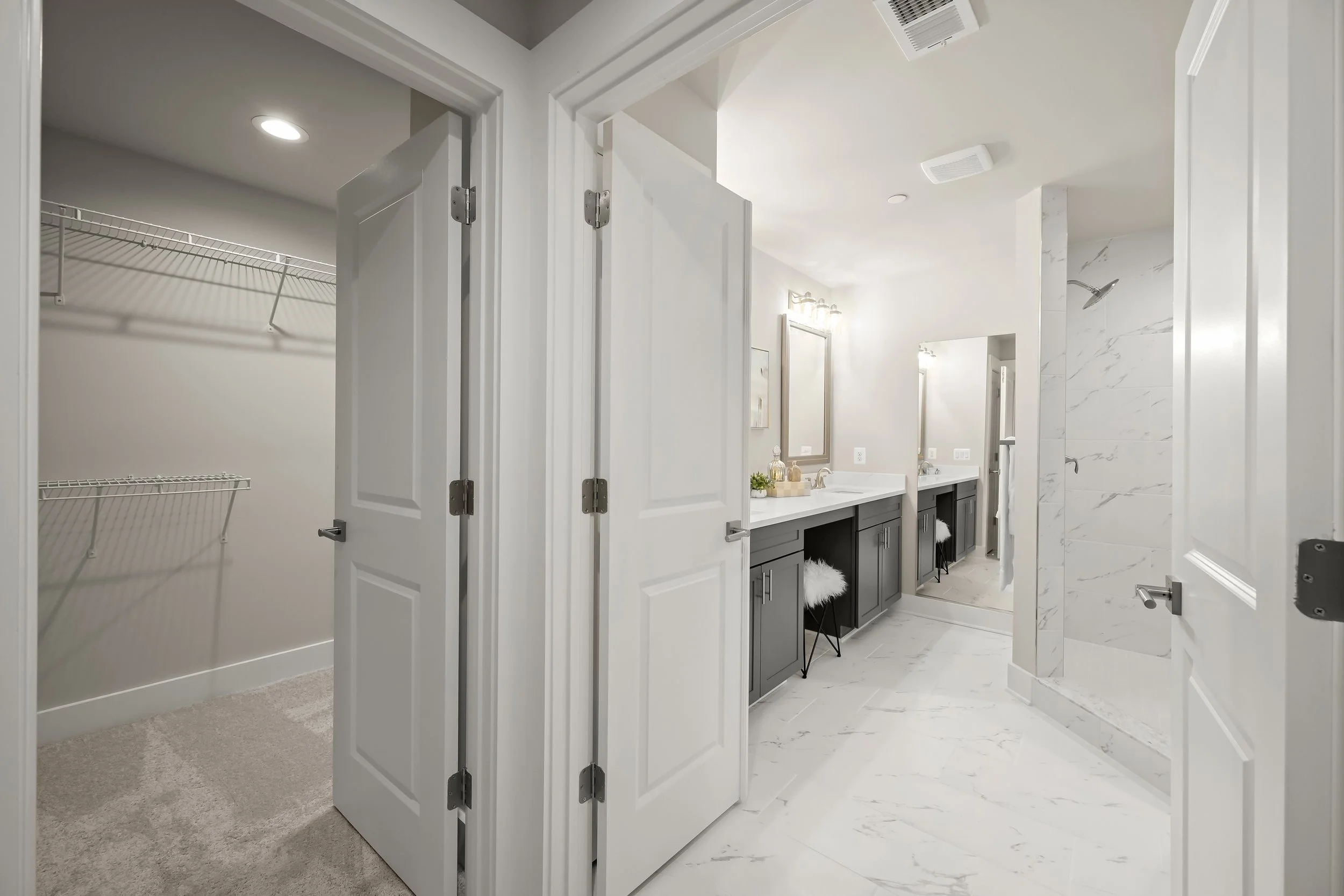 29-Primary Ensuite Bathroom.jpg