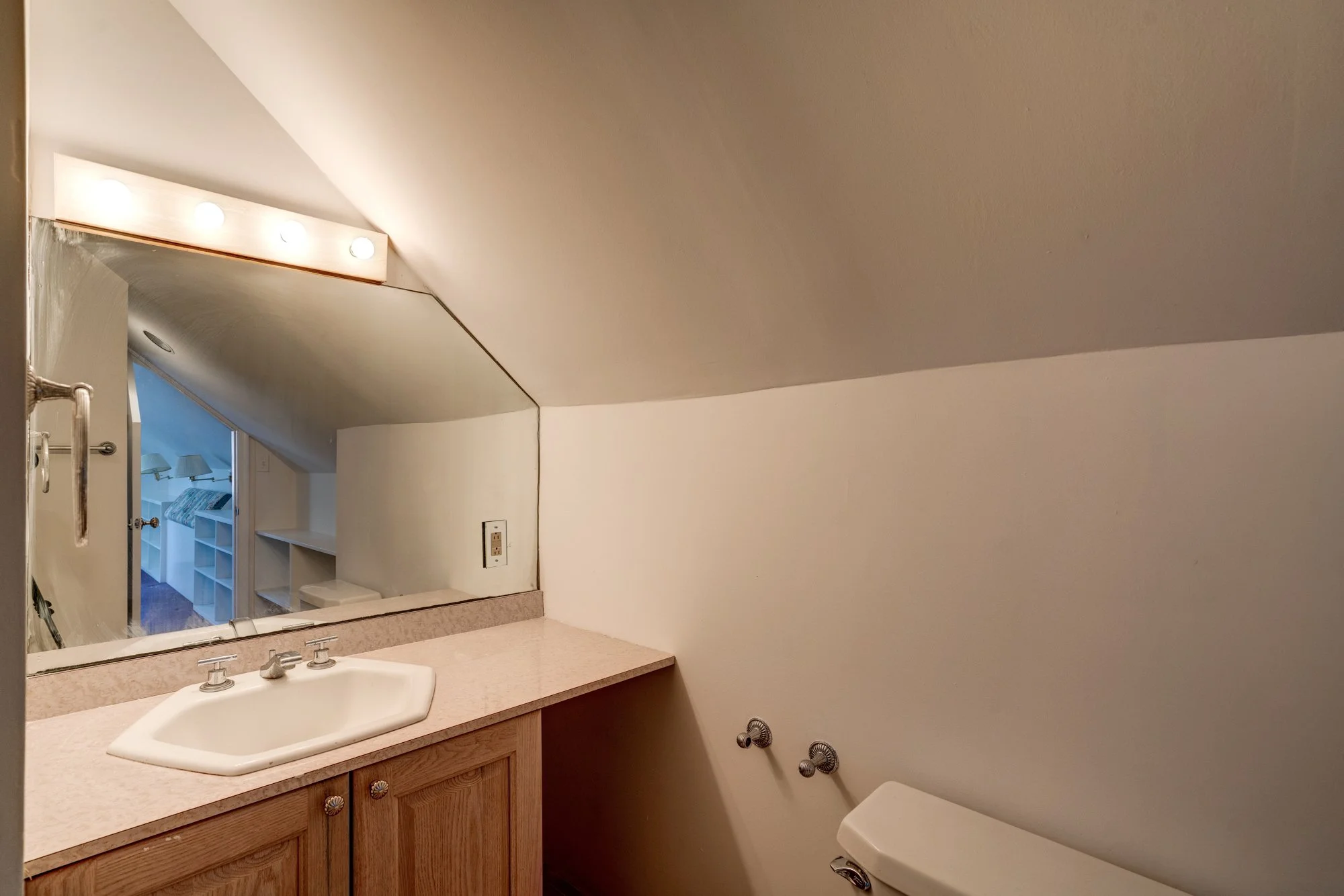 2919 43rd St NW-67.jpg