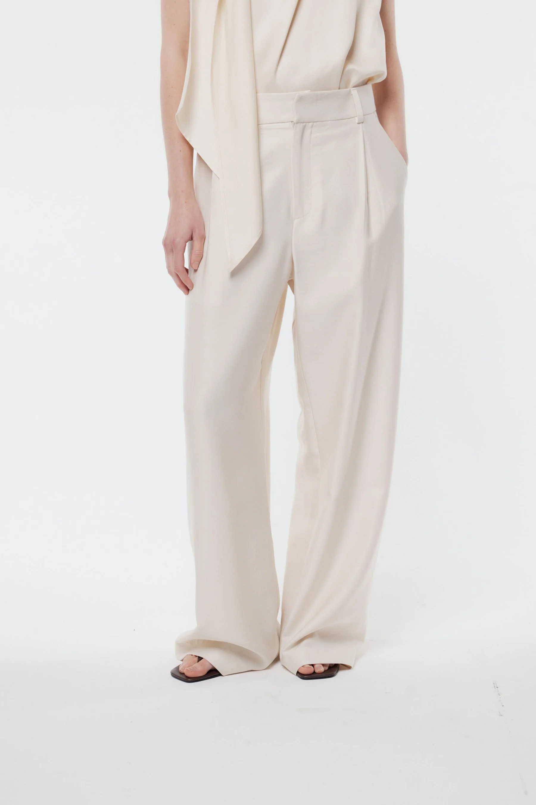SS26_ROSINE_TOP_MARCEL_PANT_OYSTER_GREGORY SS2728071.jpg