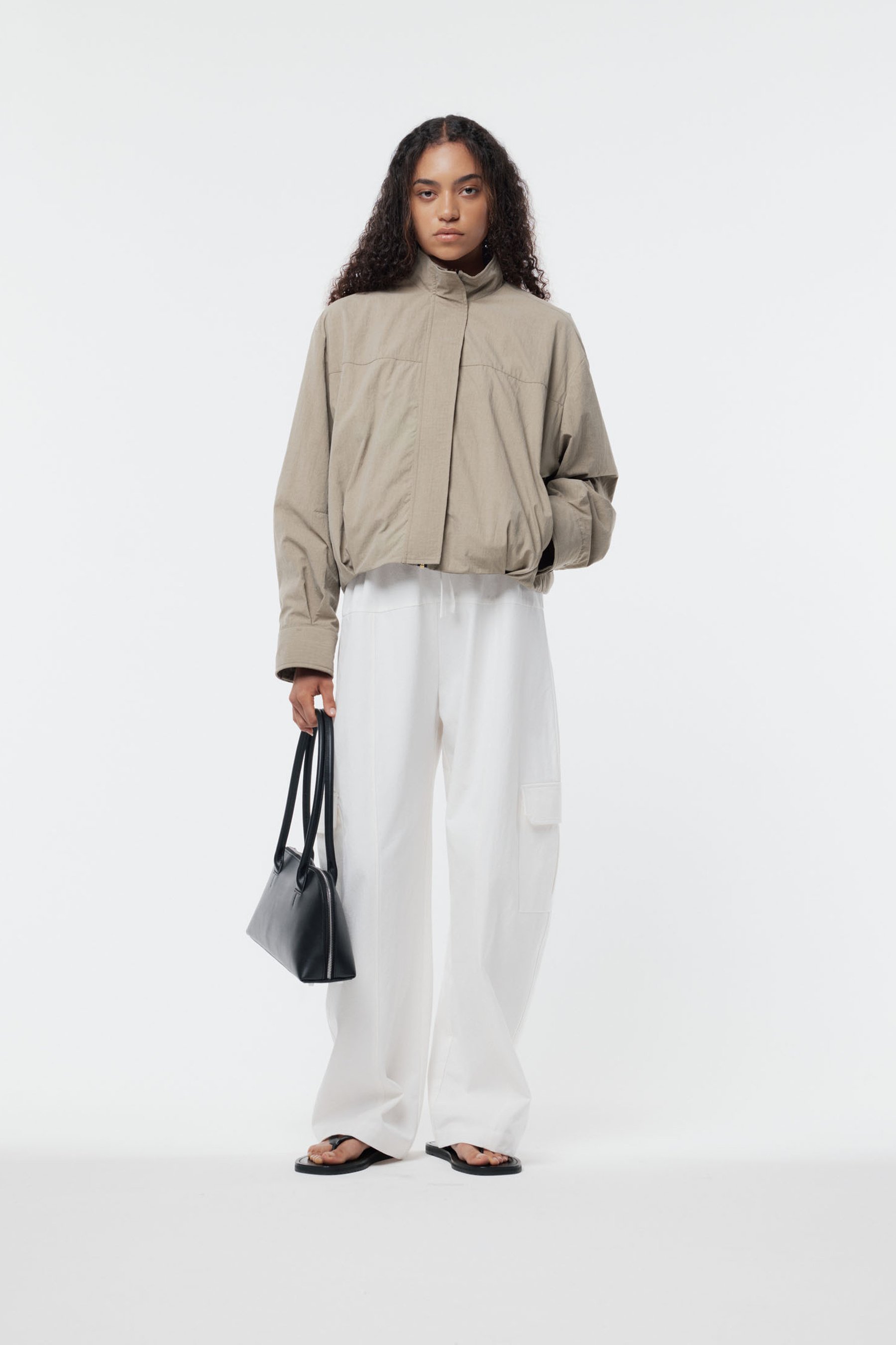 SS26_MIKA_JACKET_MAKI_PANT_PLASTER_WHITE_GREGORY SS2726788.jpg