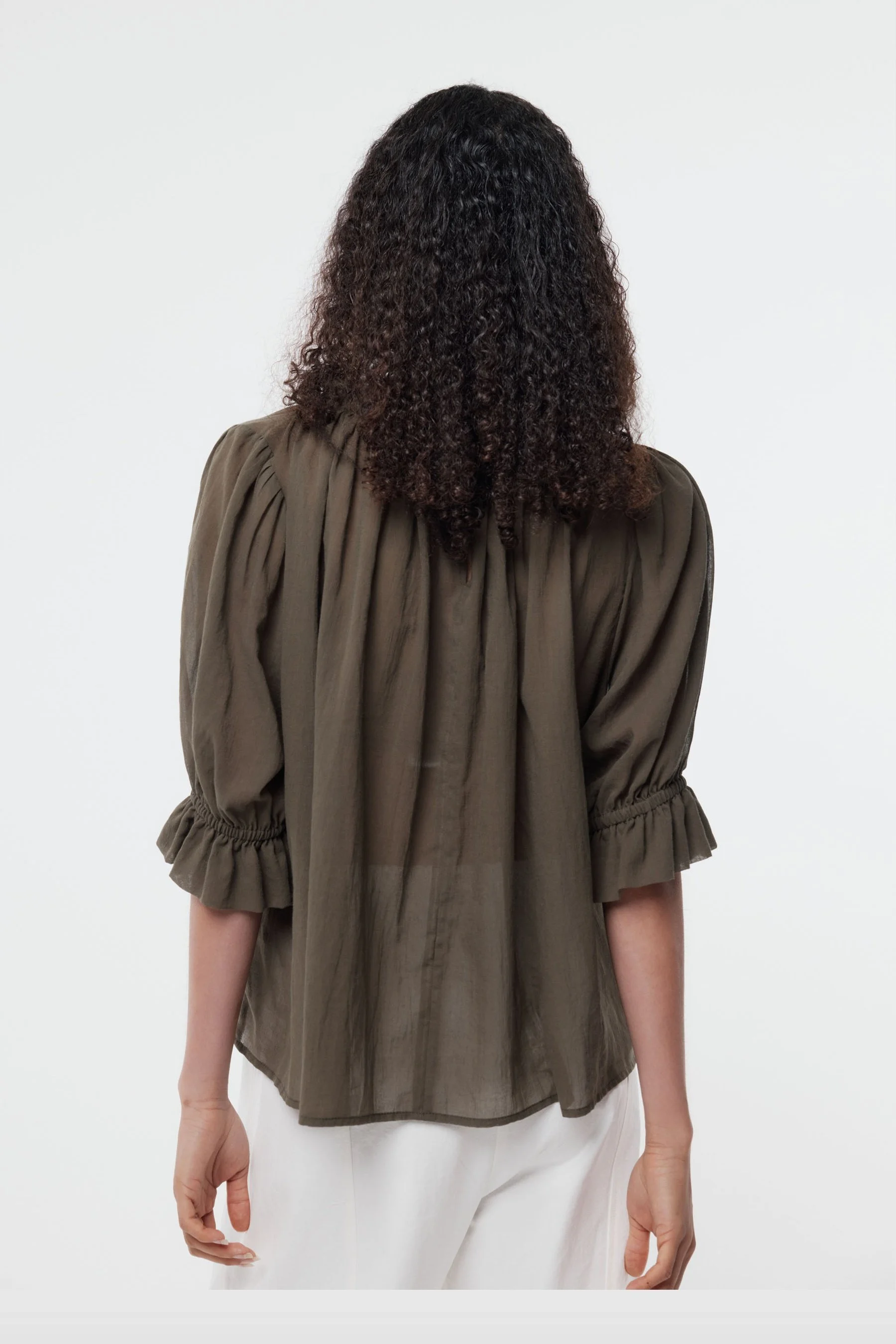 SS26_PEDDLE_TOP_KHAKI_GREGORY SS2726932.jpg