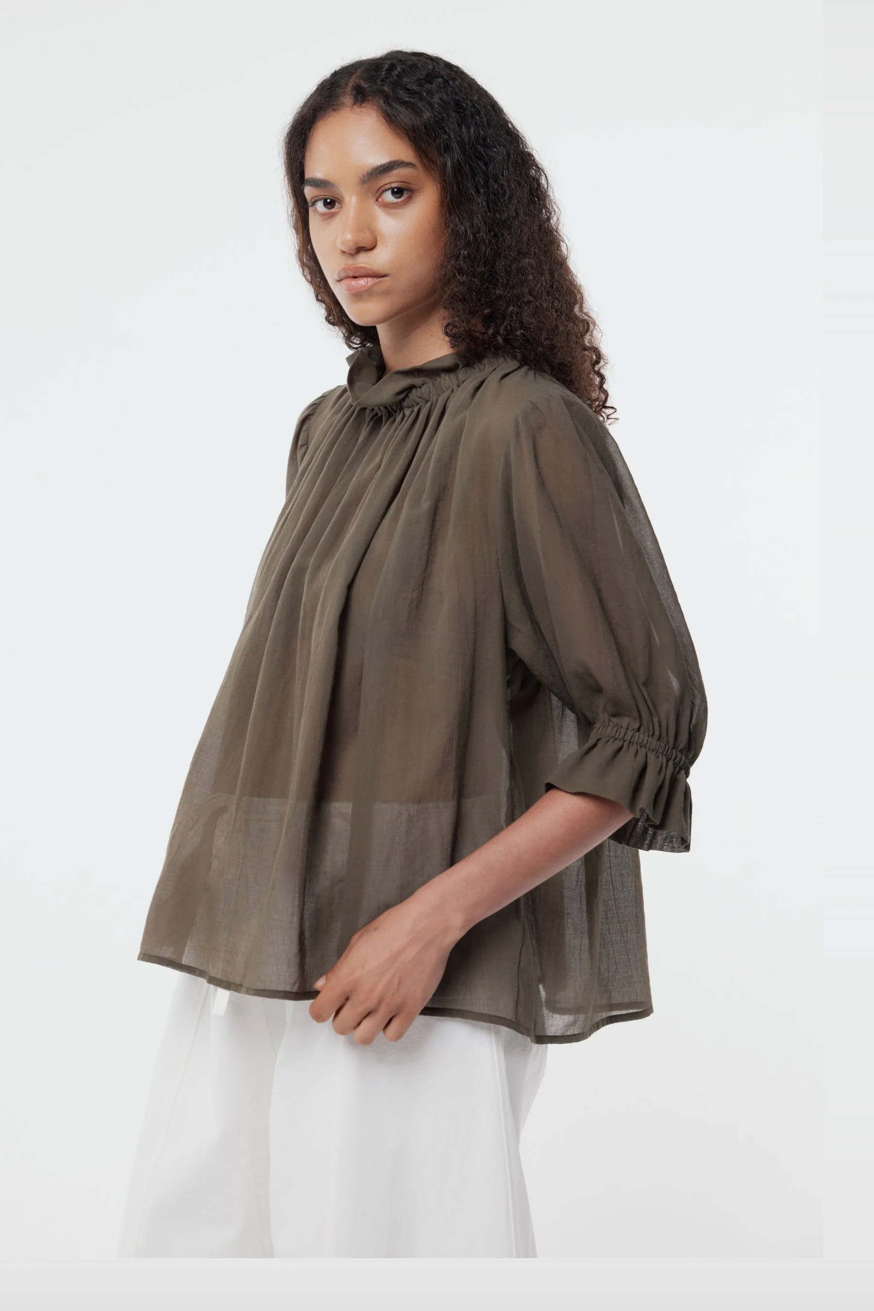 SS26_PEDDLE_TOP_KHAKI_GREGORY SS2726929.jpg