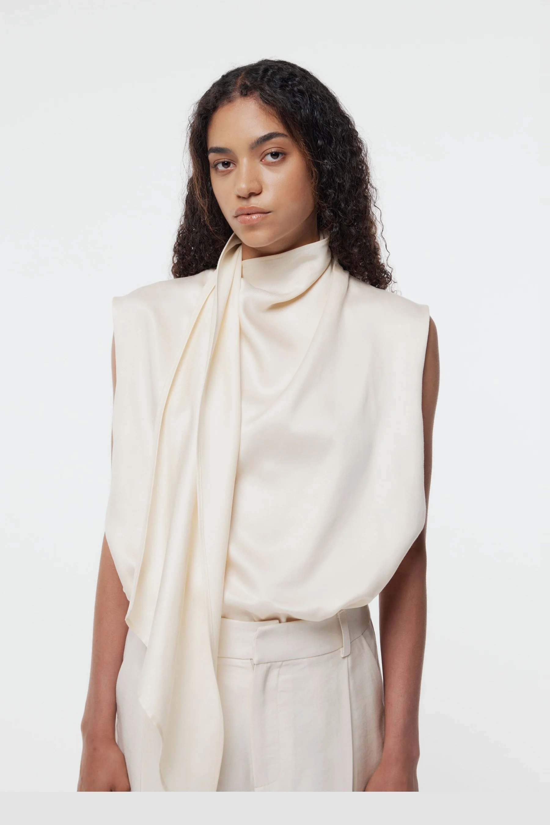 SS26_ROSINE_TOP_MARCEL_PANT_OYSTER_GREGORY SS2726539 (1).jpg