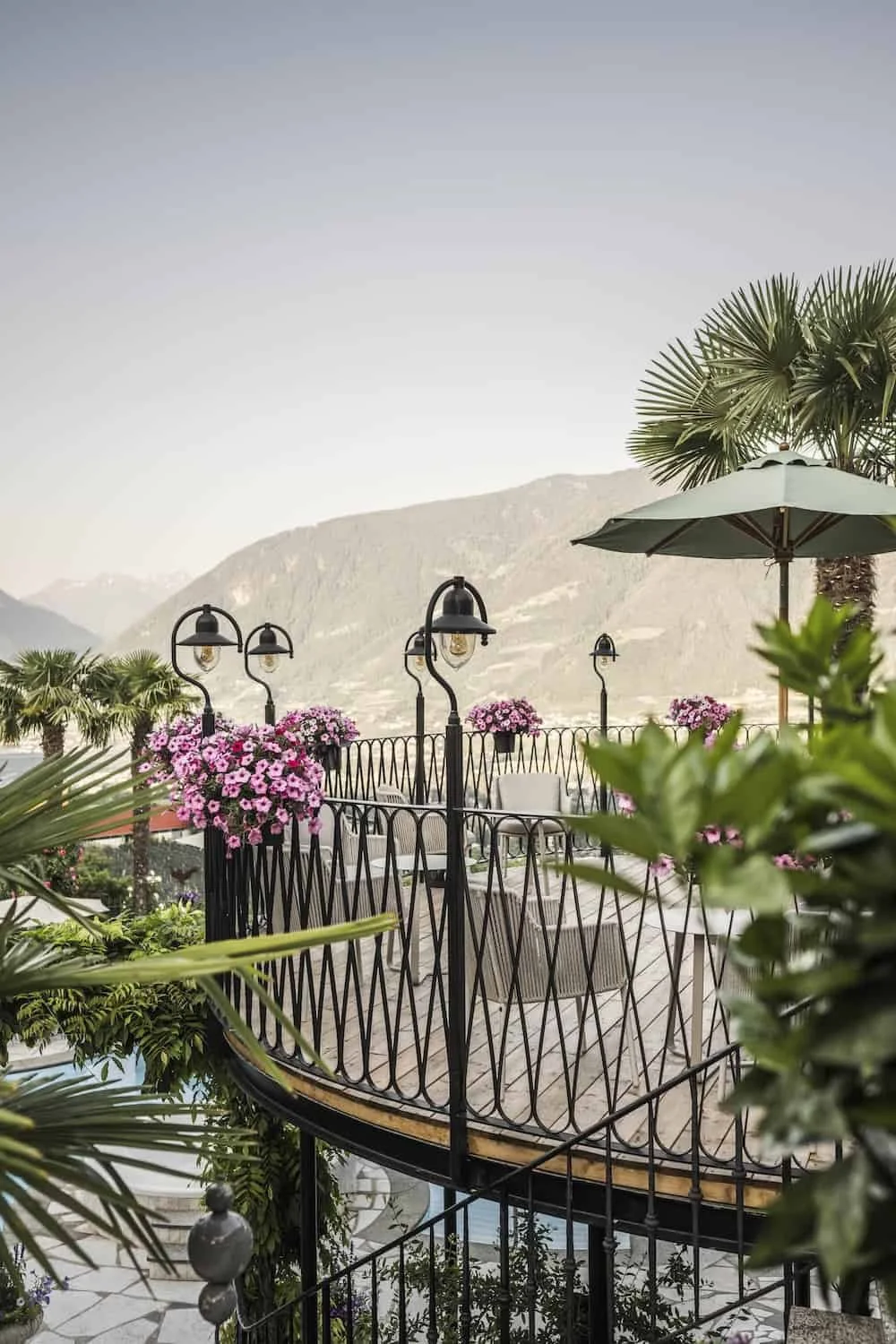 hotel-terrasse-suedtirol.jpg