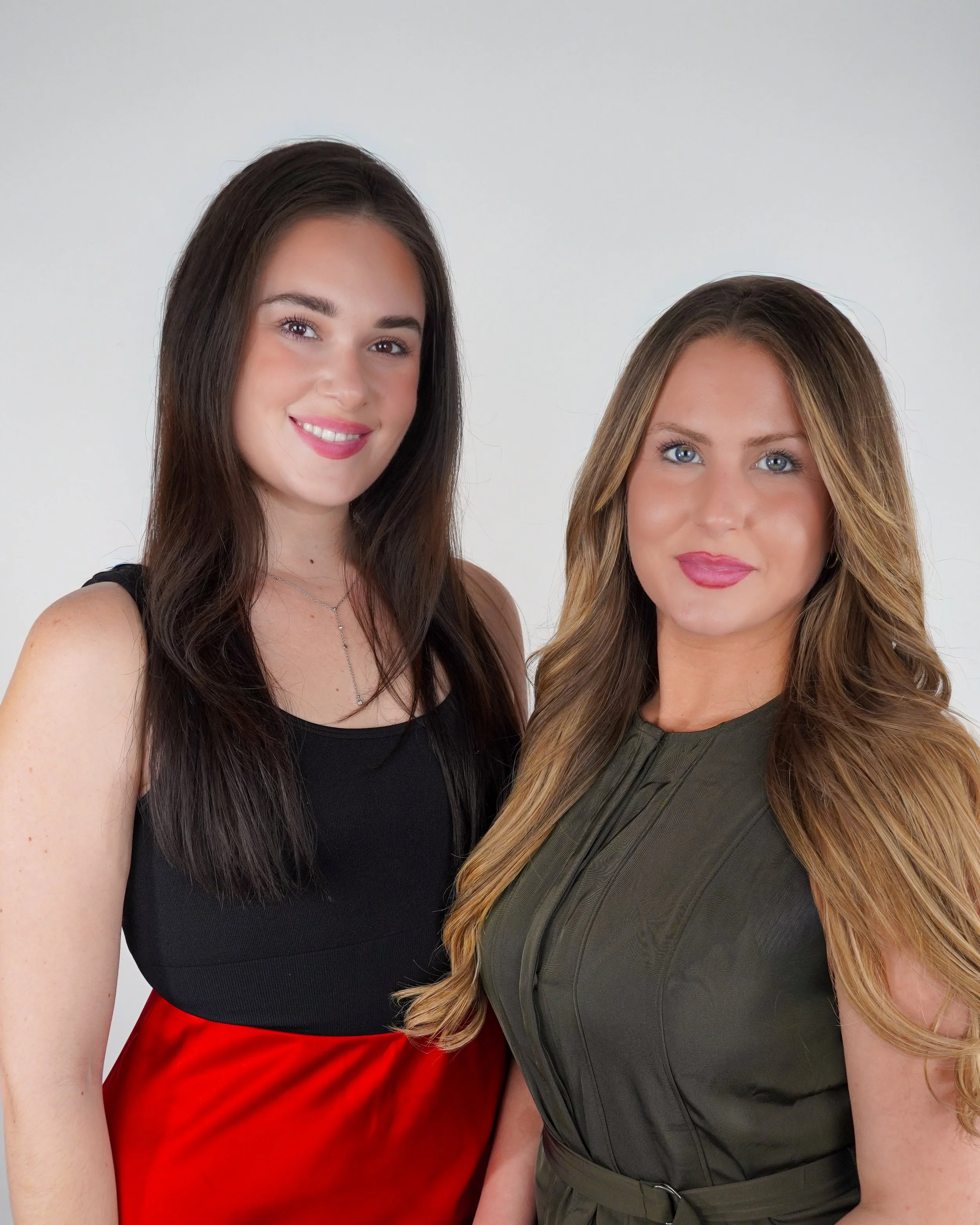 Photo of the founders Isabella and Michelle.
