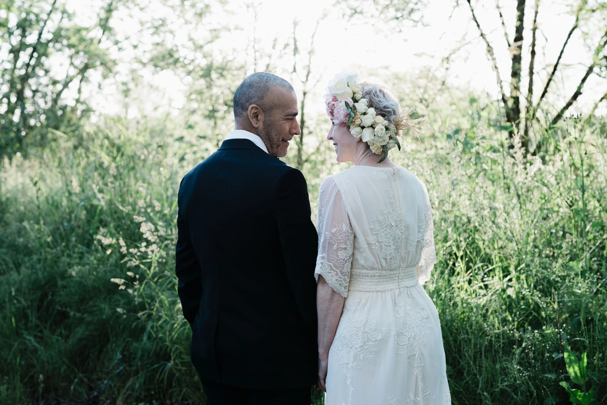 tacoma-wedding-photographer-bride-groom-meadow-sunlit-portrait-washington.jpg