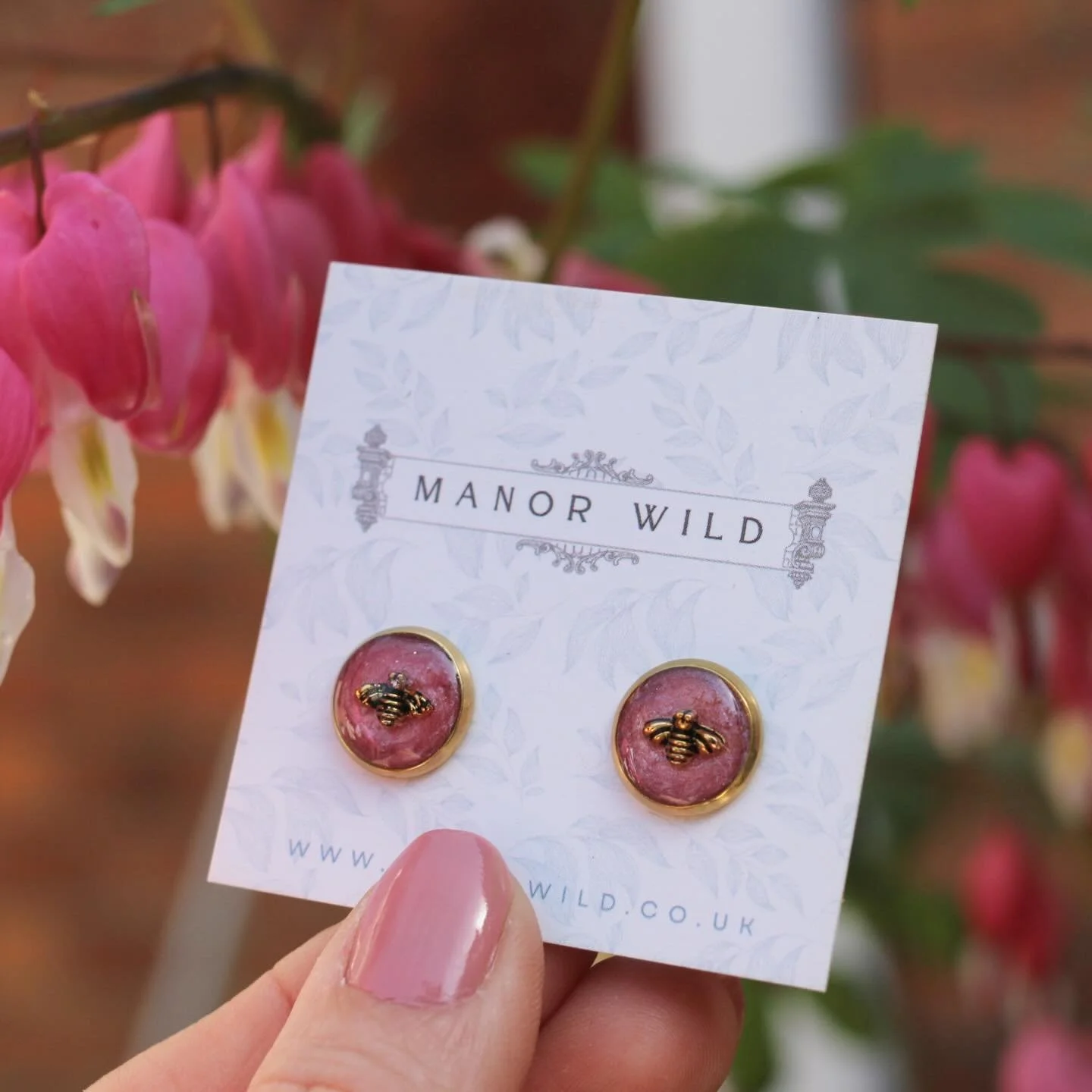 Some little bee studs! Freshly made! #beejewellery #springjewellery #beesofinstagram #ukjewellery #bees