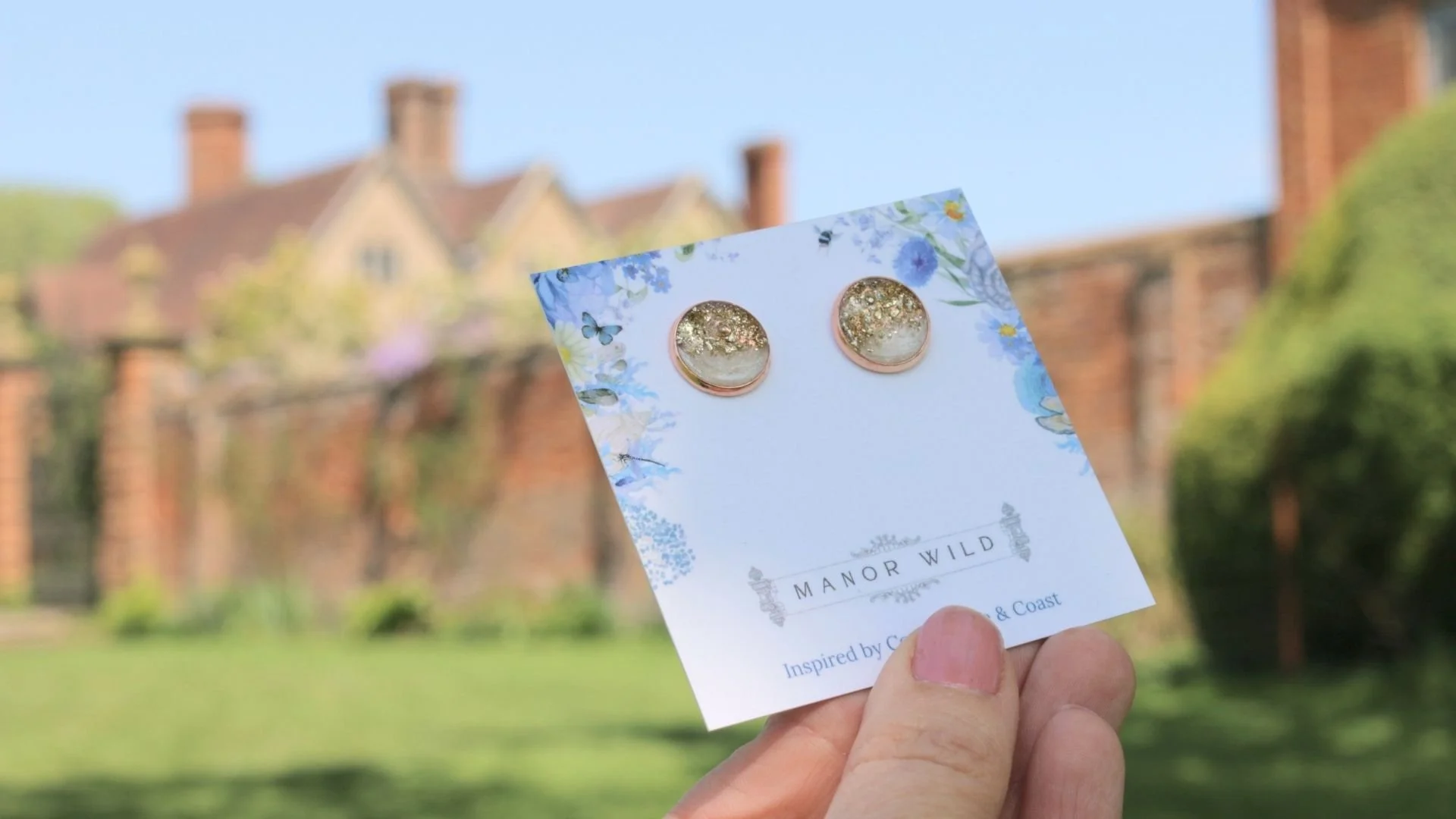 Golden Shore Large Stud Earrings