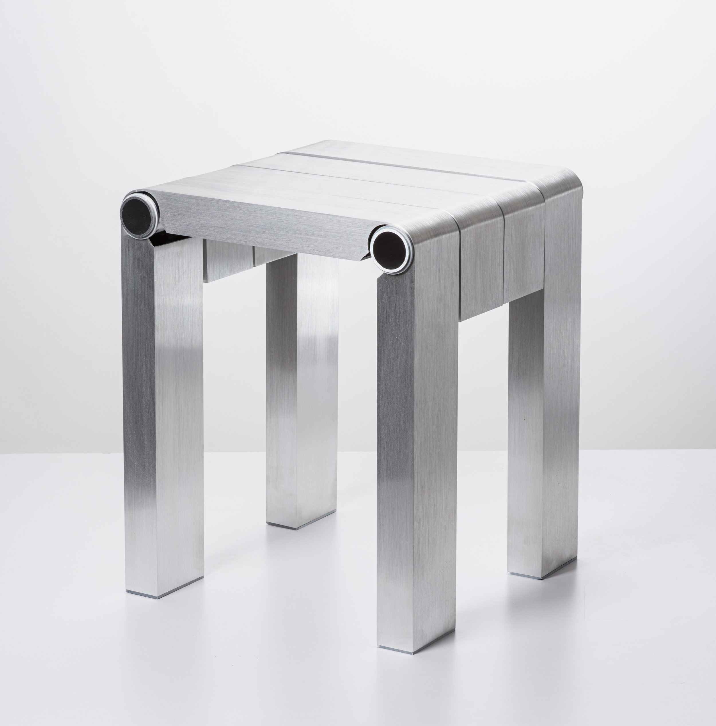 Sidetable01.jpg