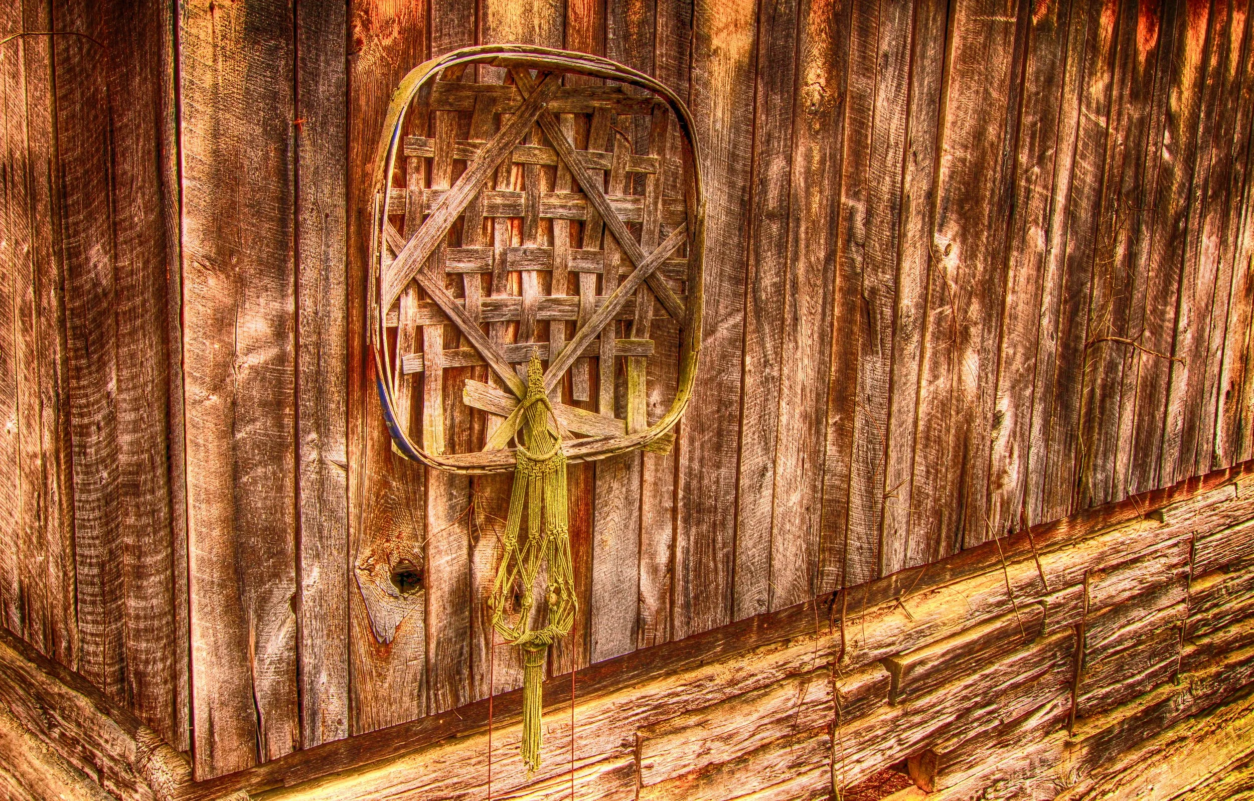 Building close to Bodey - 4shot HDR - edited.jpg