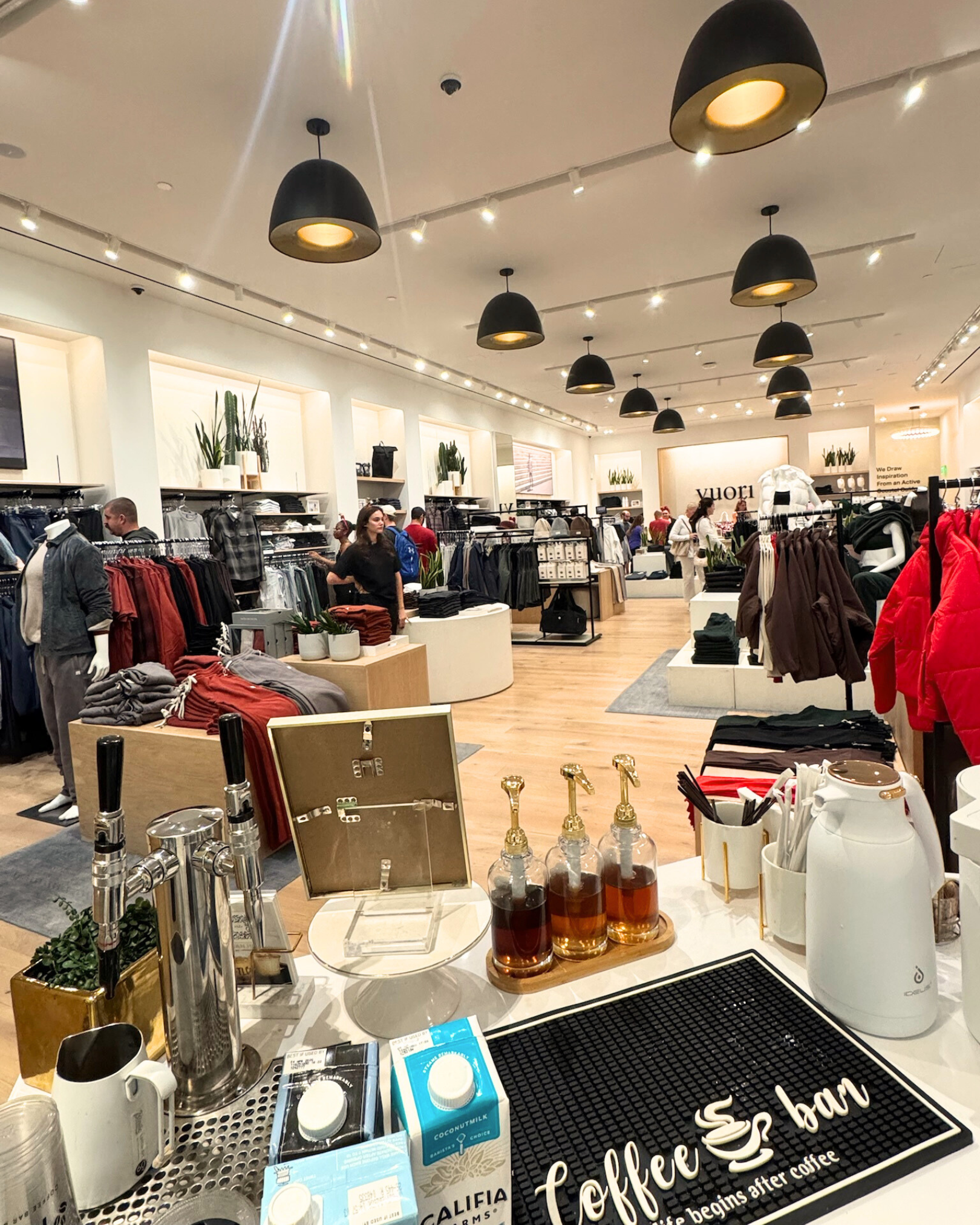 Premium Mobile Coffee Cart Experience for every event serving all of South Florida. Specialty Coffee, Matcha, and Teas.