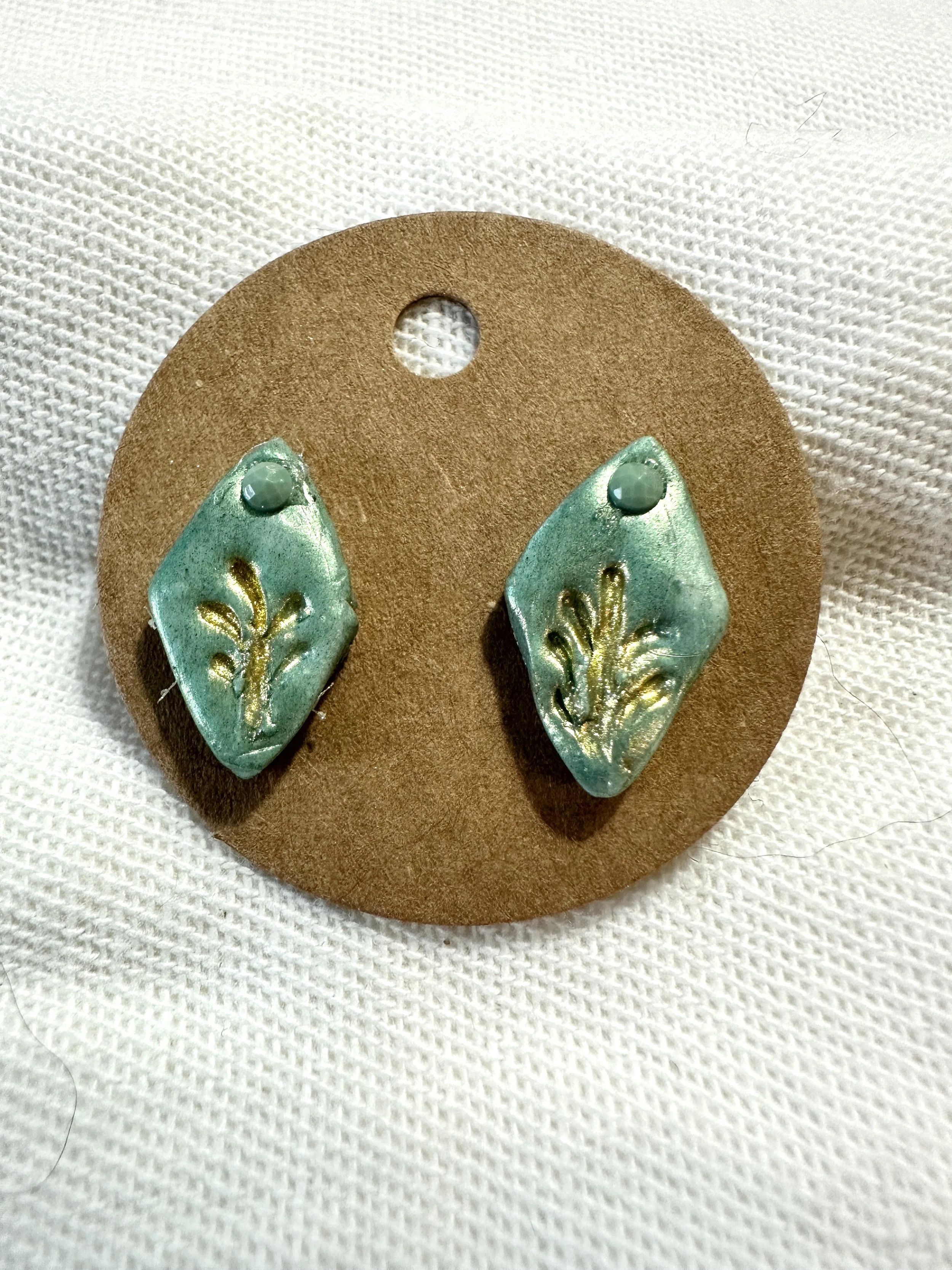 Clover Sculpted Stud I