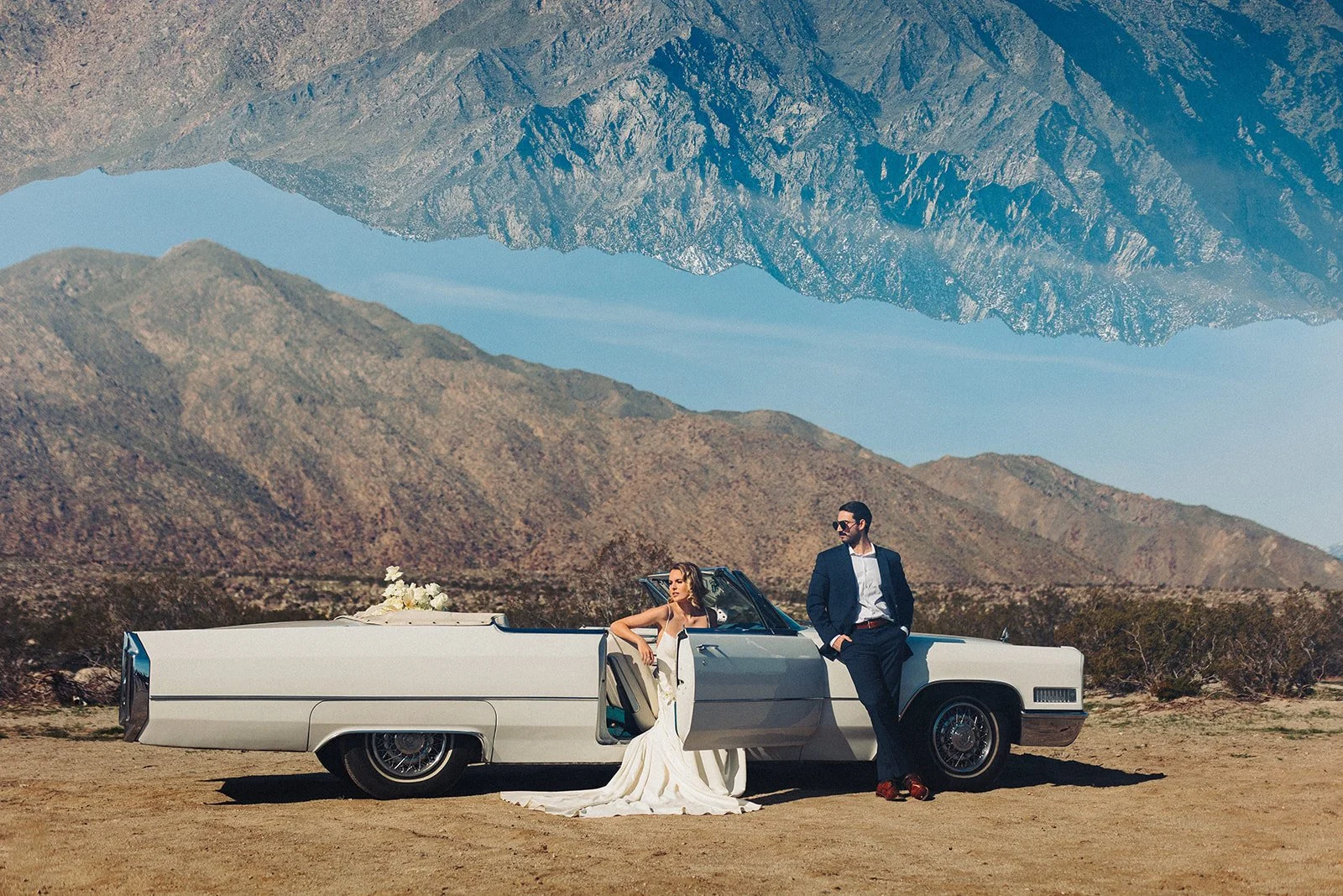 Janine Rose Photography-Palm-Springs-elopement-with-classic-car.jpg