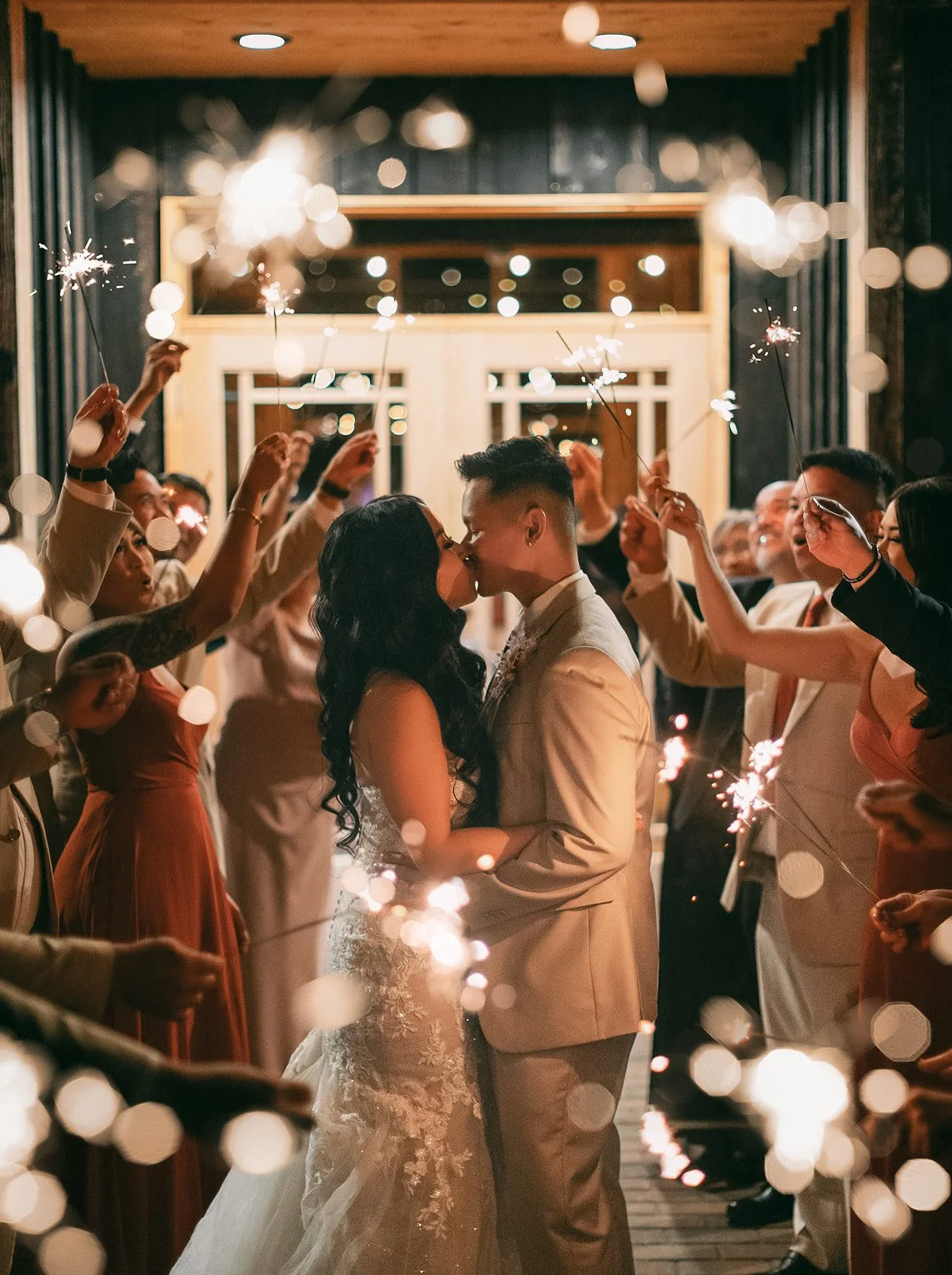 Courtney & Carlo _ Black Barn Thanksgiving wedding _ Janine Rose Photography_829_websize.jpg