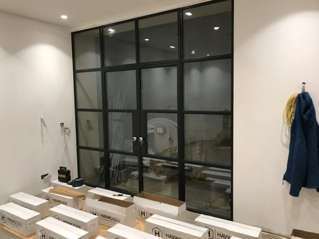 Rebecca-SW3-Steel-doors-crittall-look-Design-Plus-London-10-1024x768.jpg