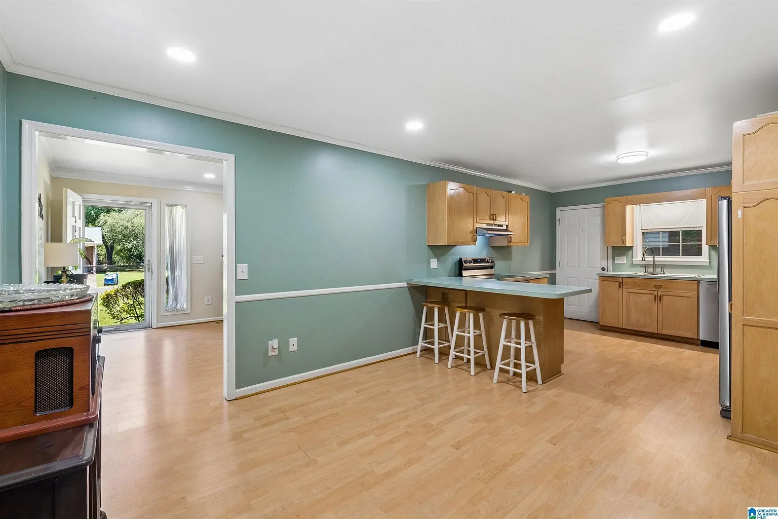 kitchen and dinning.webp