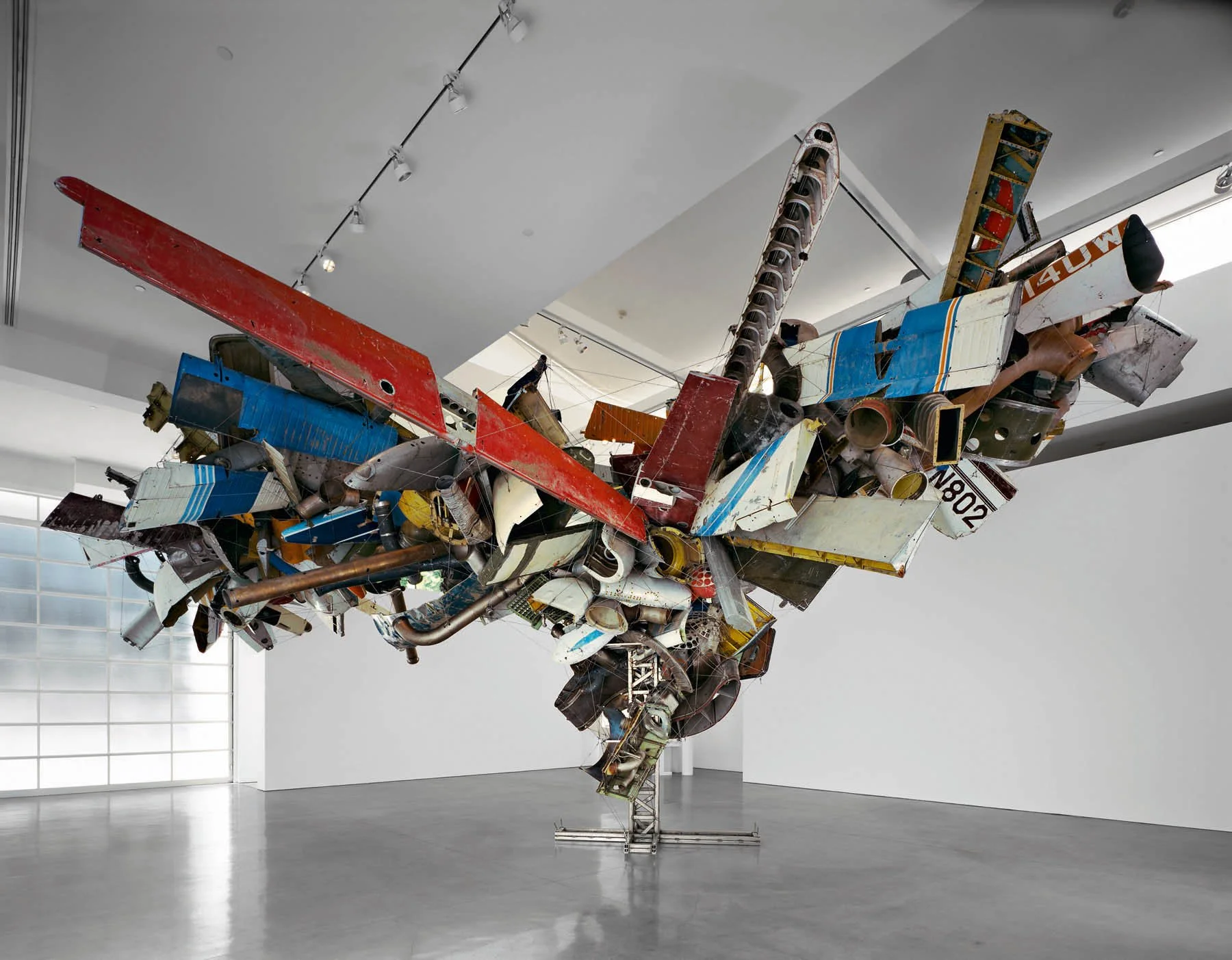   Chas’ Stainless Steel, Mark Thompson’s Airplane Parts, About 1,000 lbs. of Stainless Steel Wire, & Gagosian’s Beverly Hills Space,   2001
Gagosian Beverly Hills, Los Angeles, CA